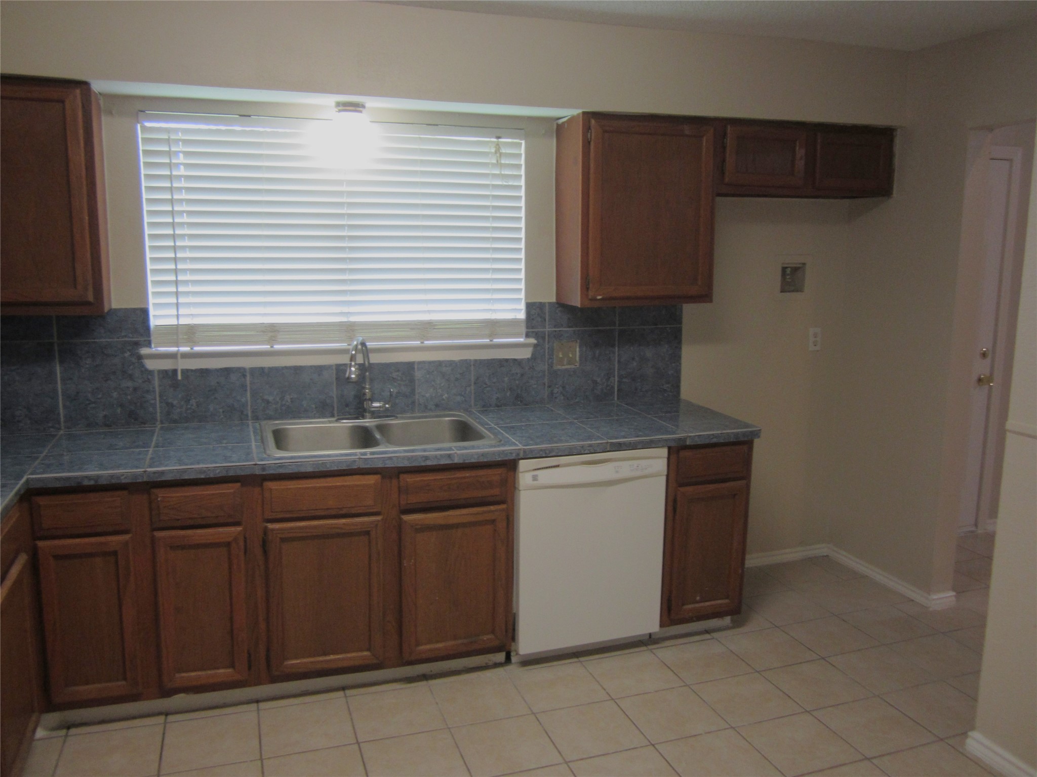 17907 Fieldglen Drive Property Photo 7