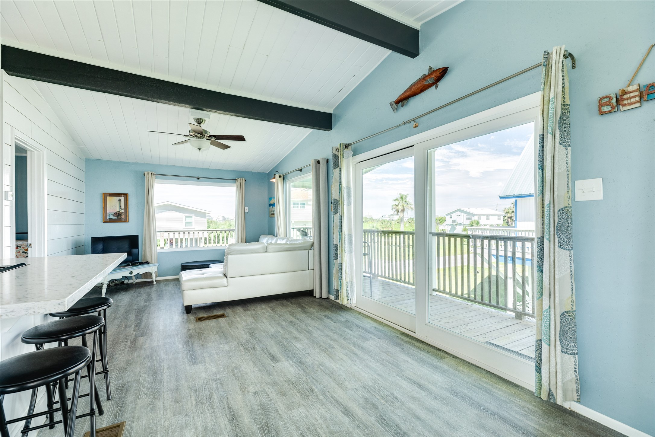 4022 San Jacinto Drive Property Photo 8