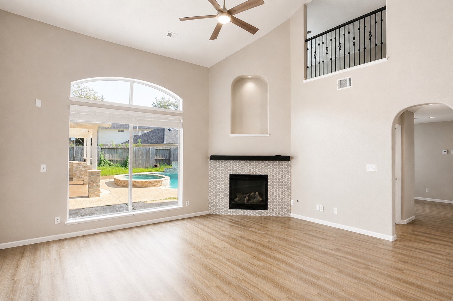 3906 Lakeridge Canyon Drive Property Photo 8
