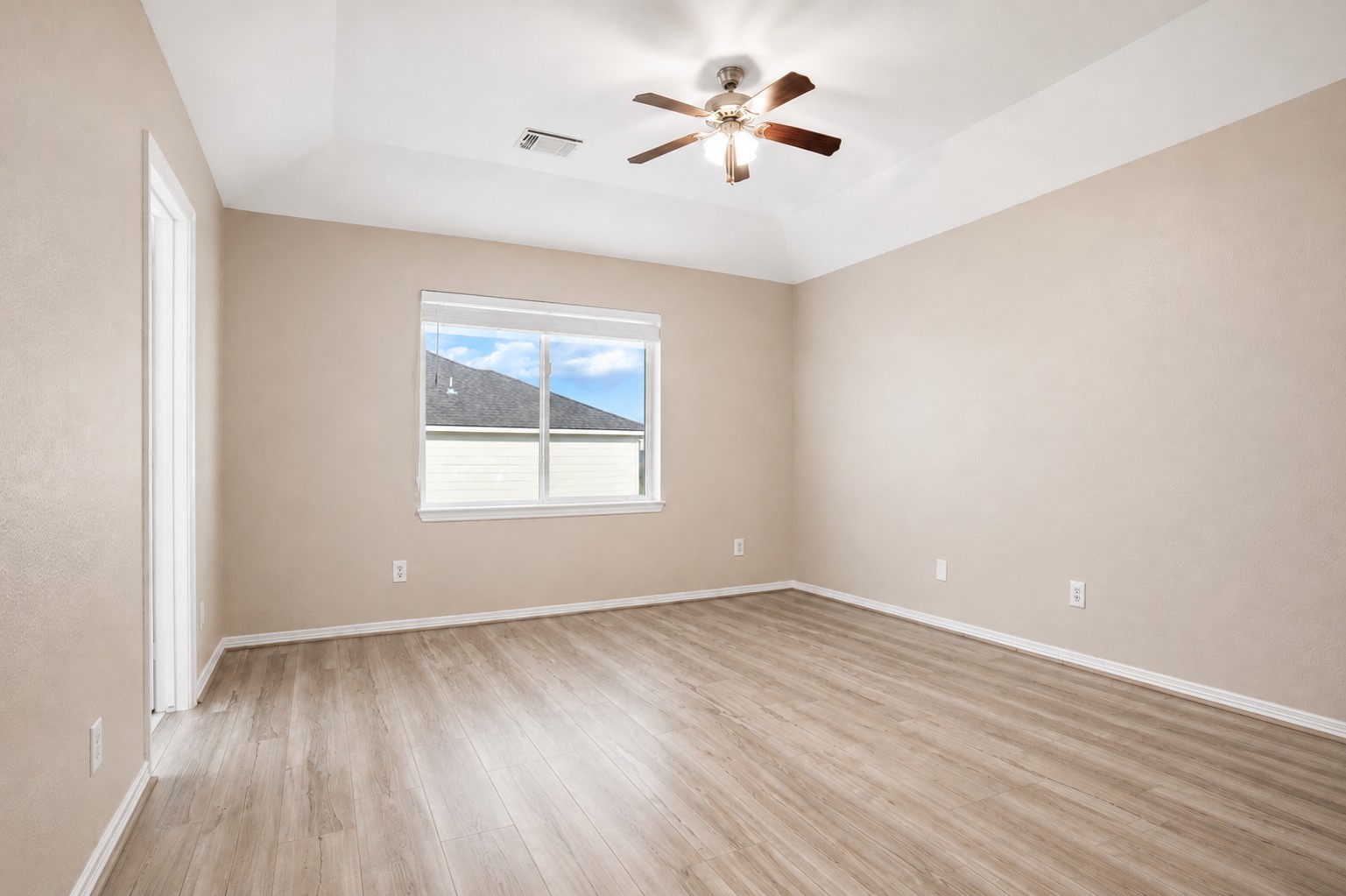 3906 Lakeridge Canyon Drive Property Photo 22