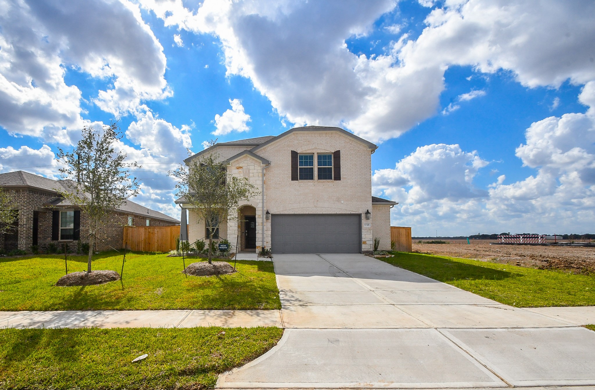 6738 Arabella Lakes Drive Property Photo 1