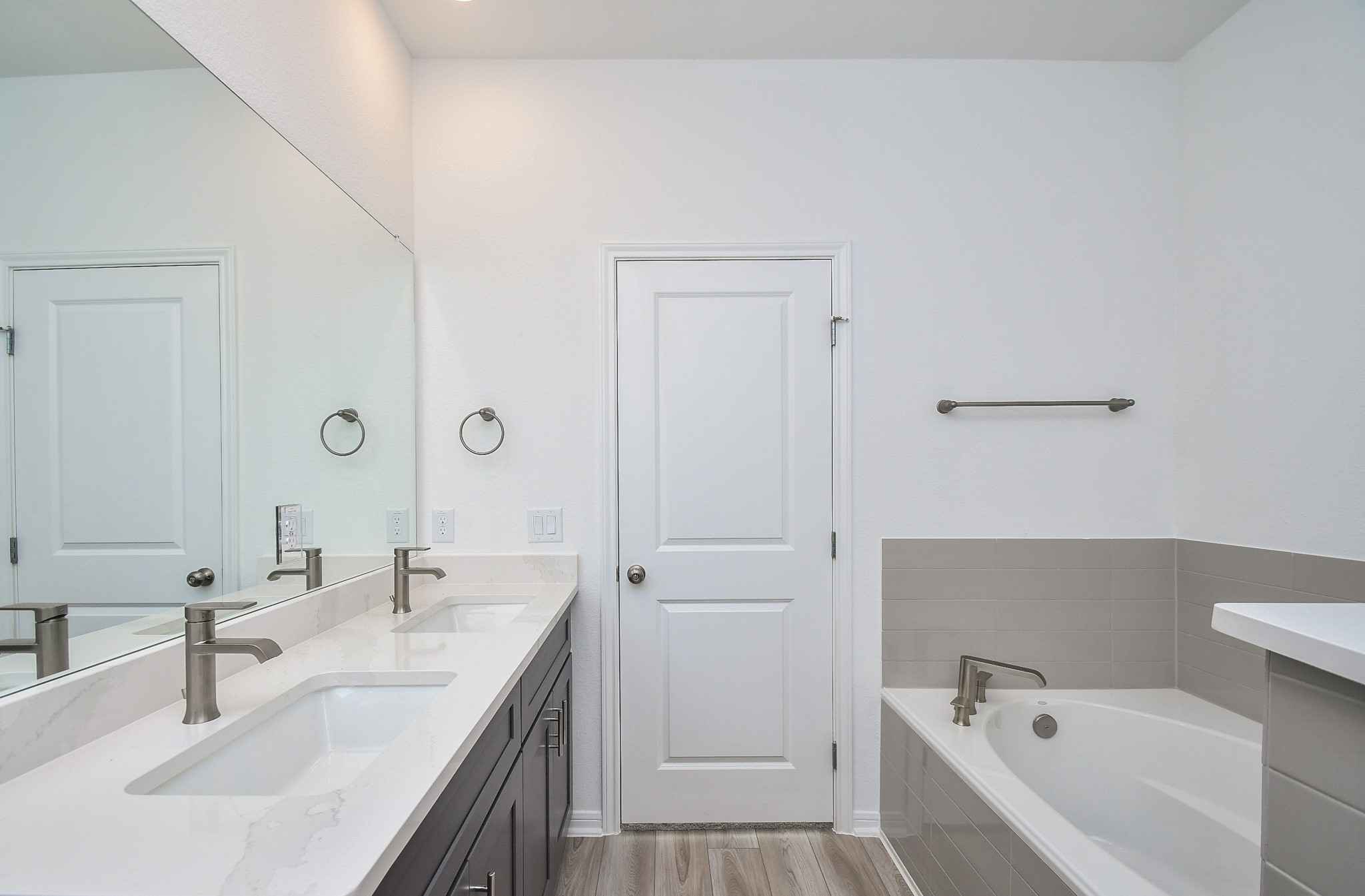 6738 Arabella Lakes Drive Property Photo 18