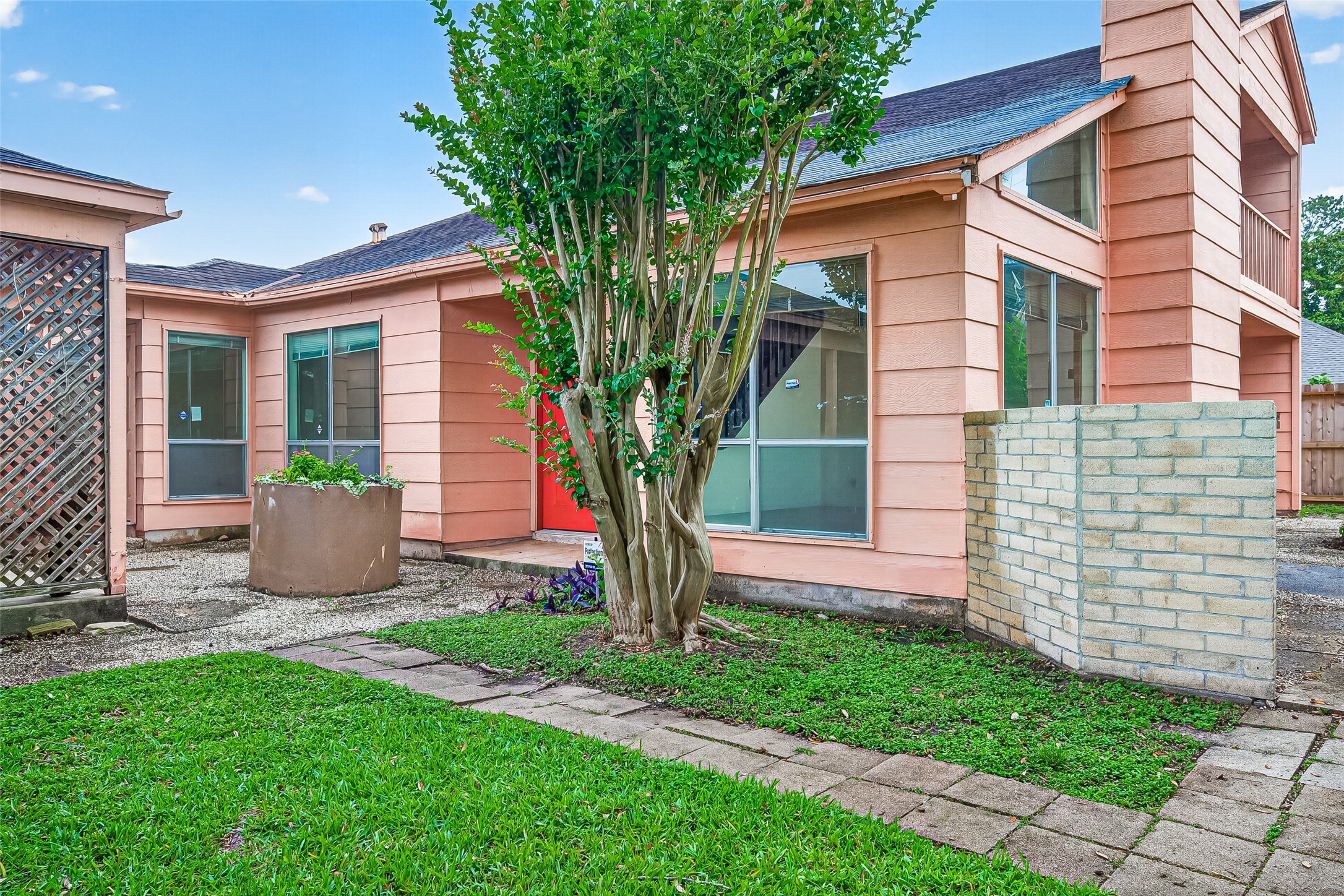 12510 Sungate Lane Property Photo 3
