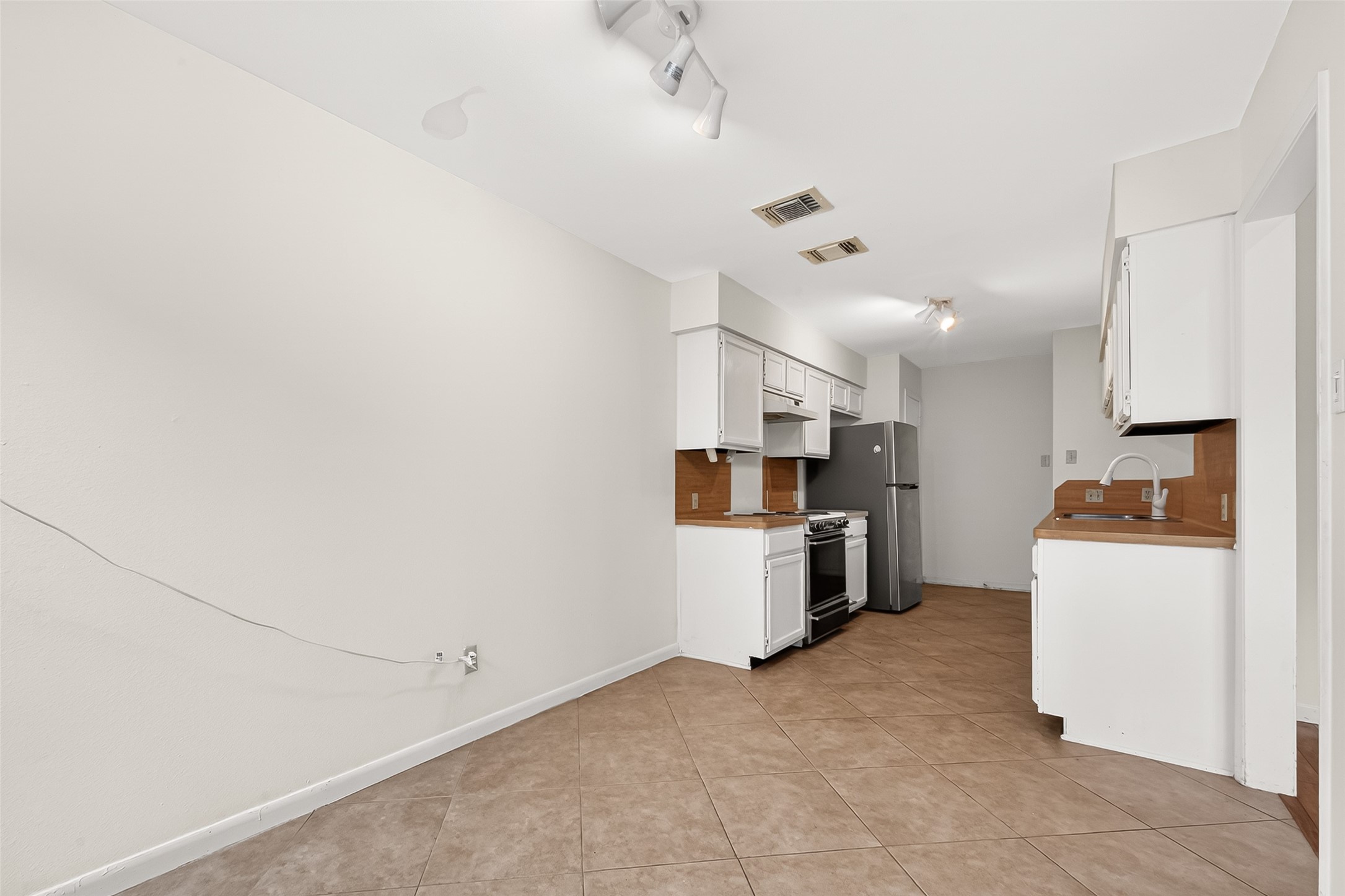 12510 Sungate Lane Property Photo 12