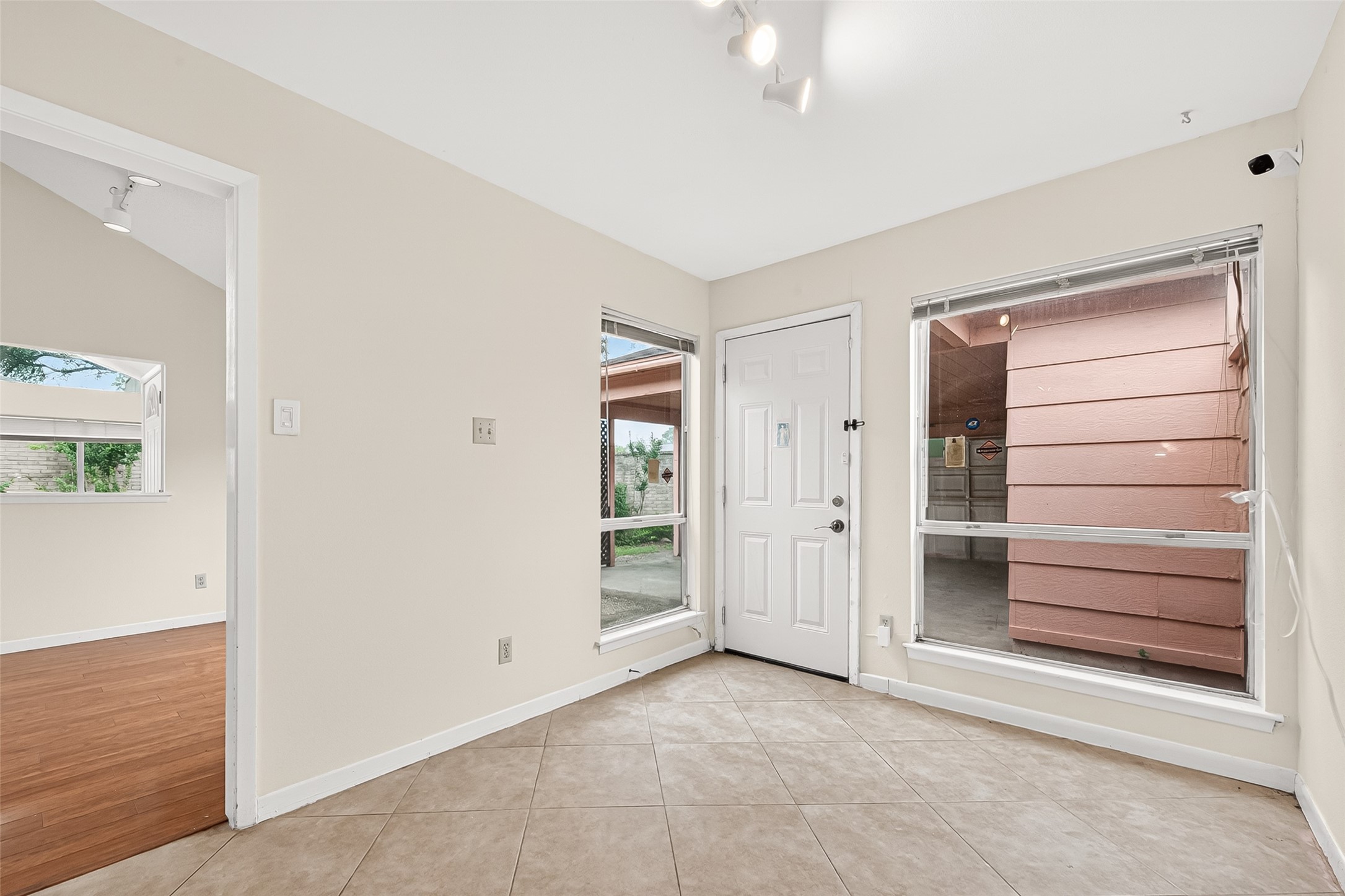12510 Sungate Lane Property Photo 14