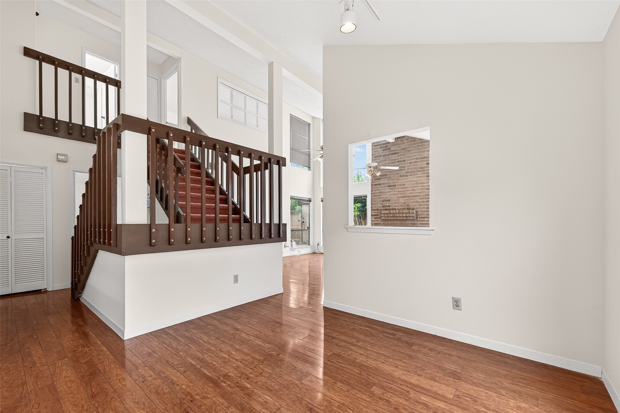 12510 Sungate Lane Property Photo 15