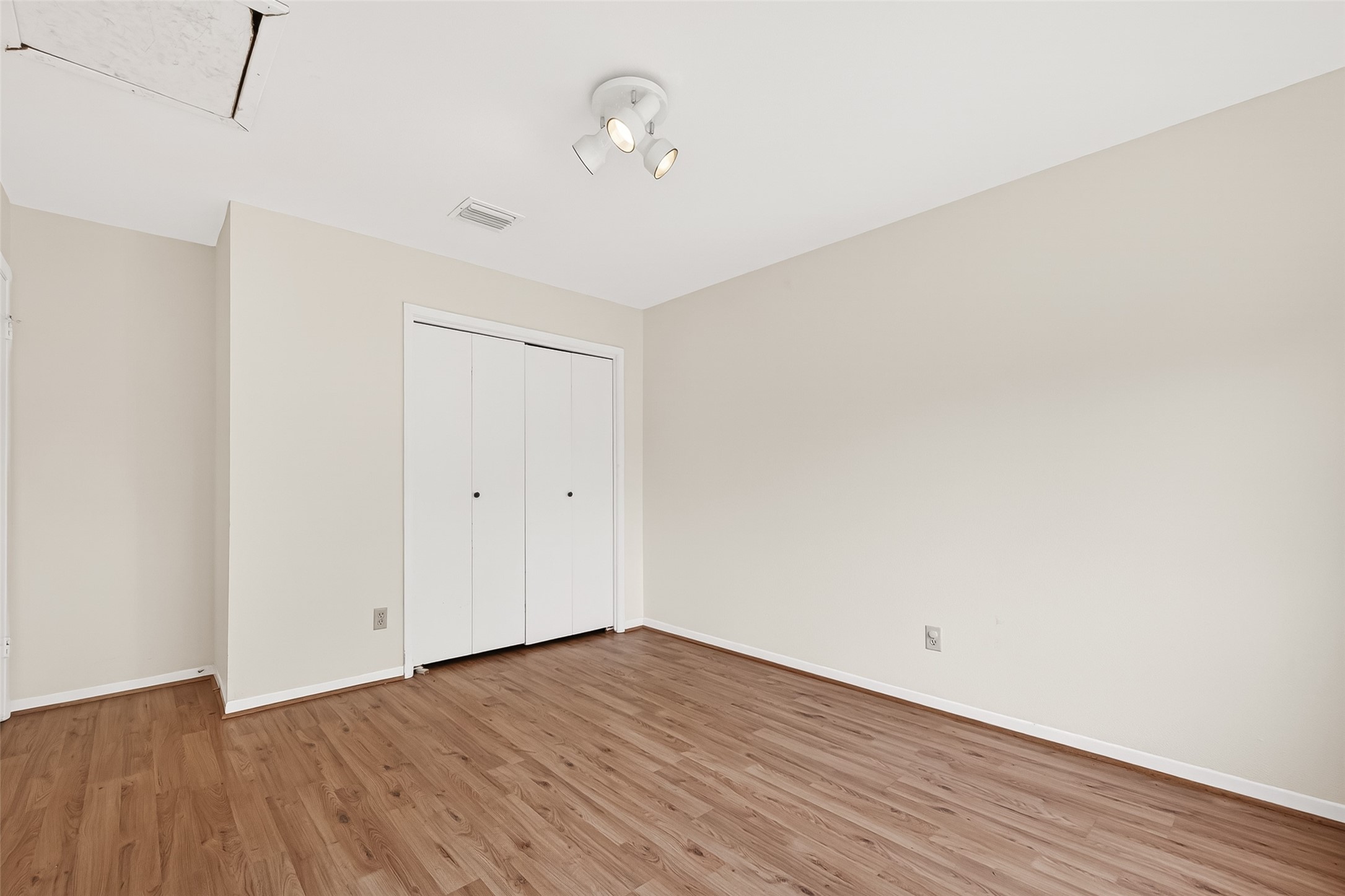 12510 Sungate Lane Property Photo 38