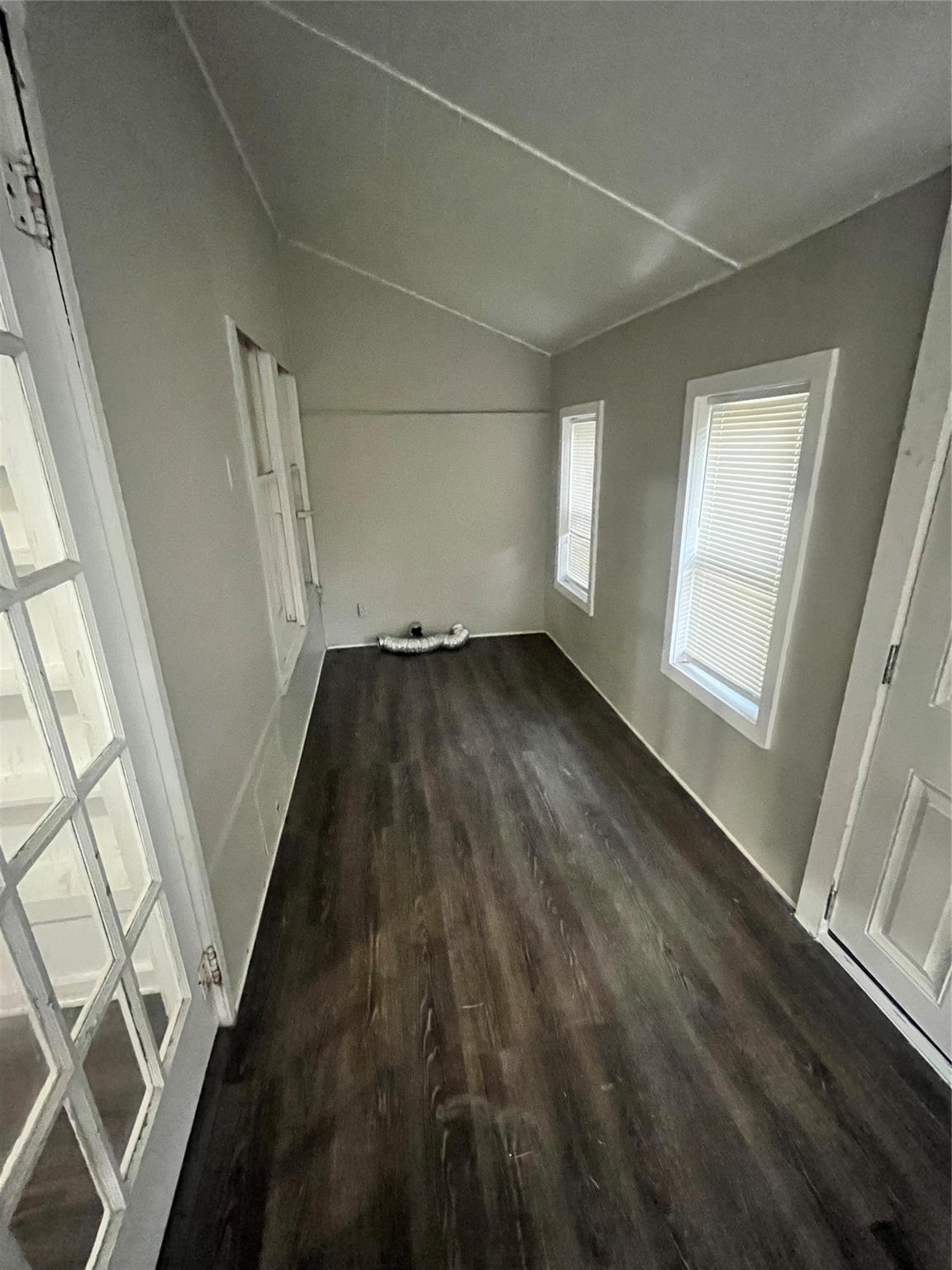 1401 Edison Street Property Photo 8