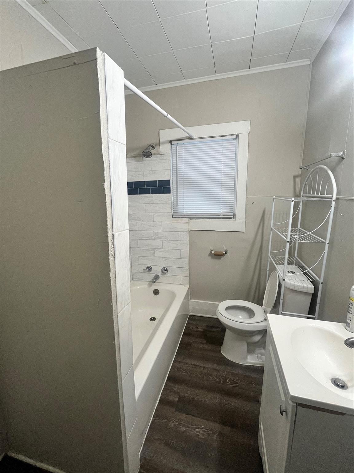 1401 Edison Street Property Photo 9