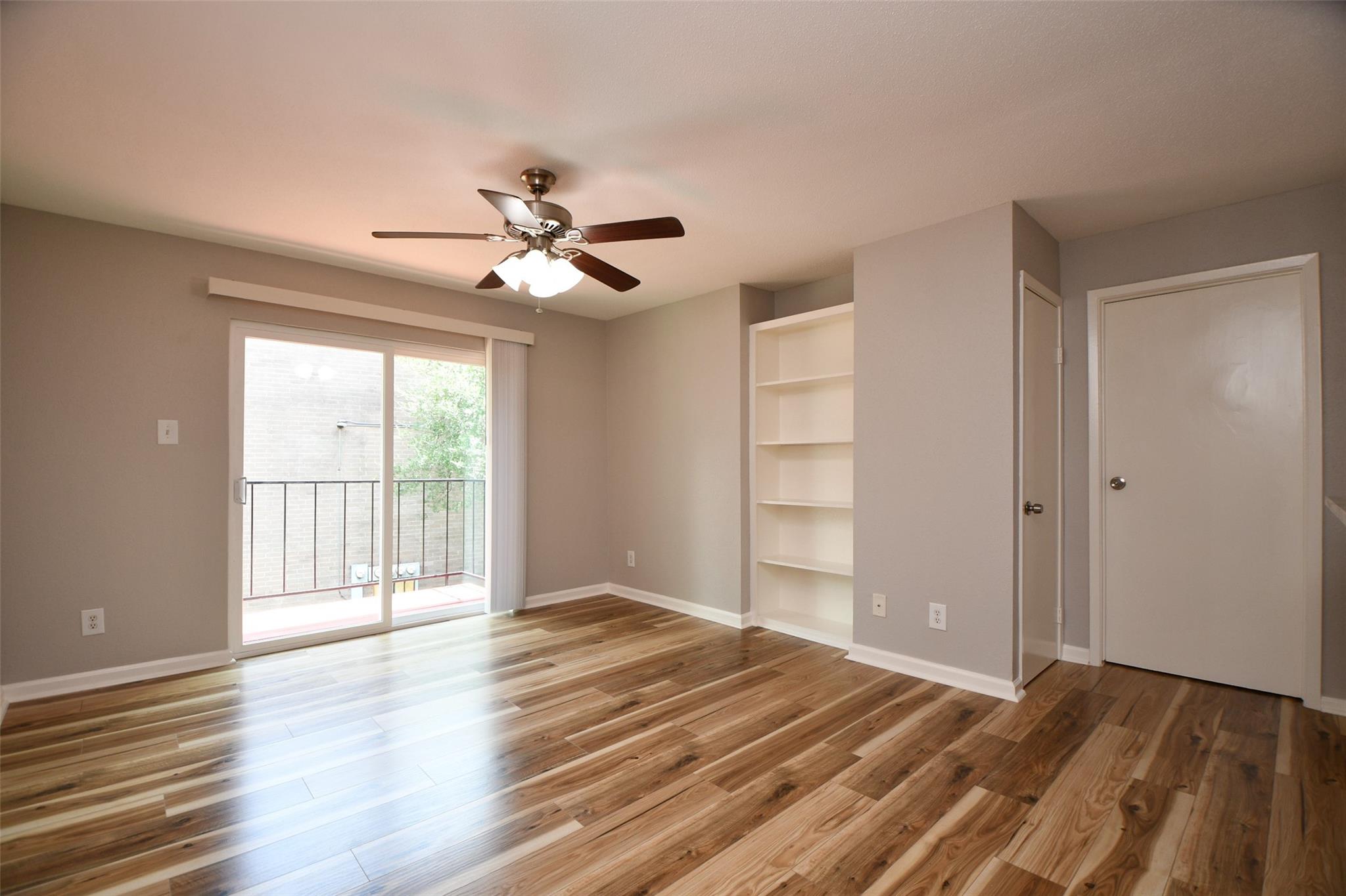 12955 Woodforest Boulevard 20 Property Photo 2