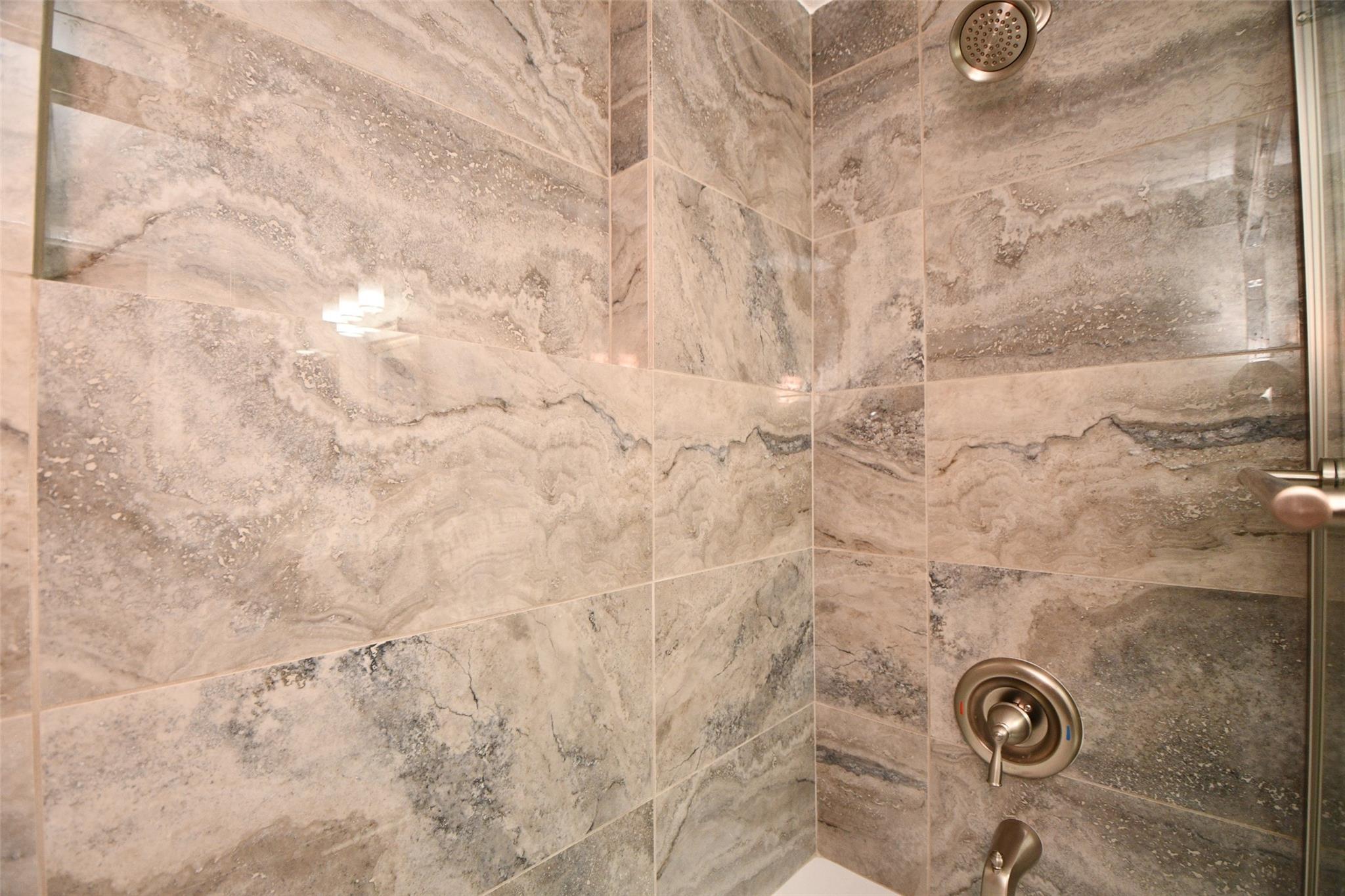 12955 Woodforest Boulevard # 20, Houston Tx 77015 Property Photo 13