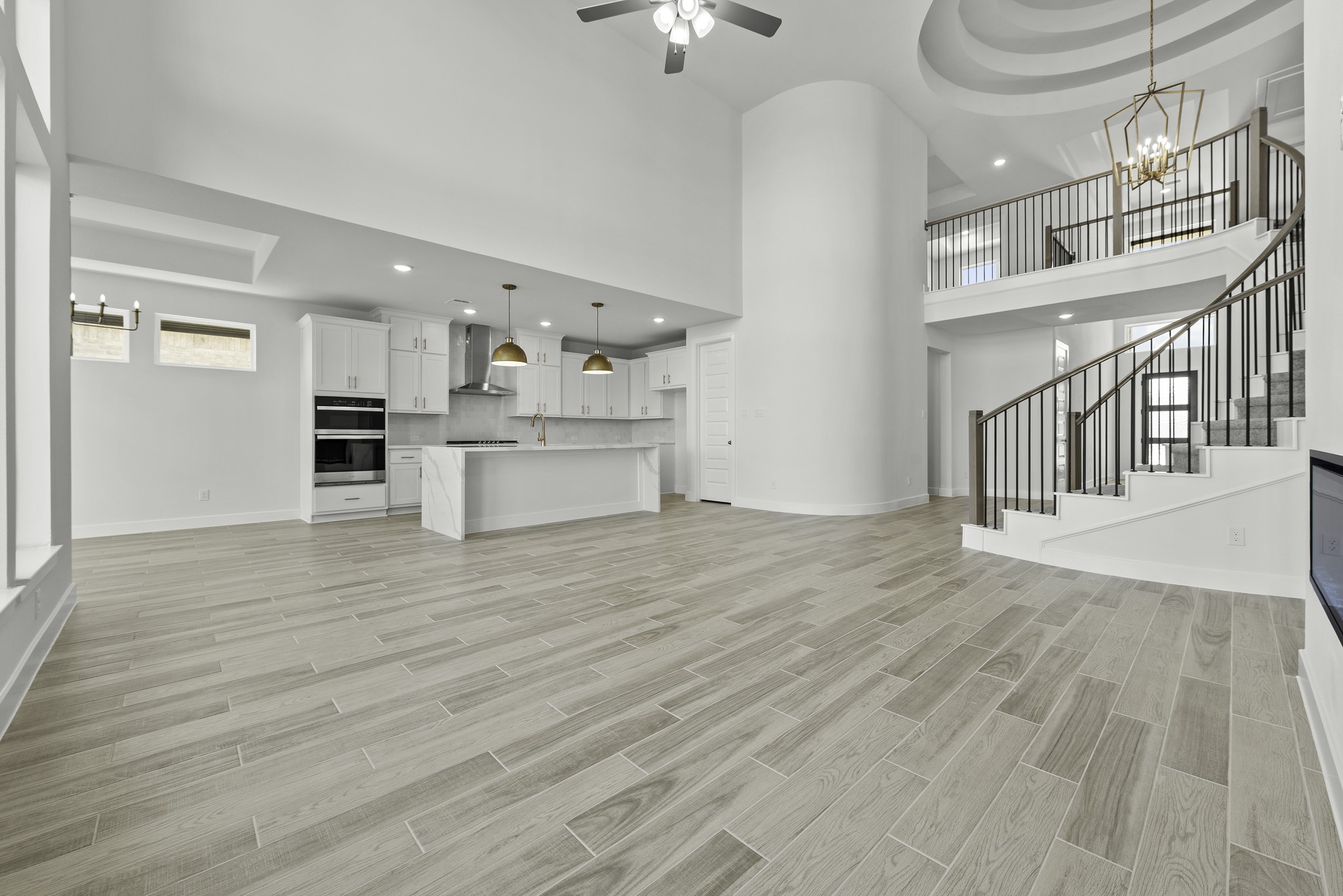 493 Sprigtail Drive Property Photo 4