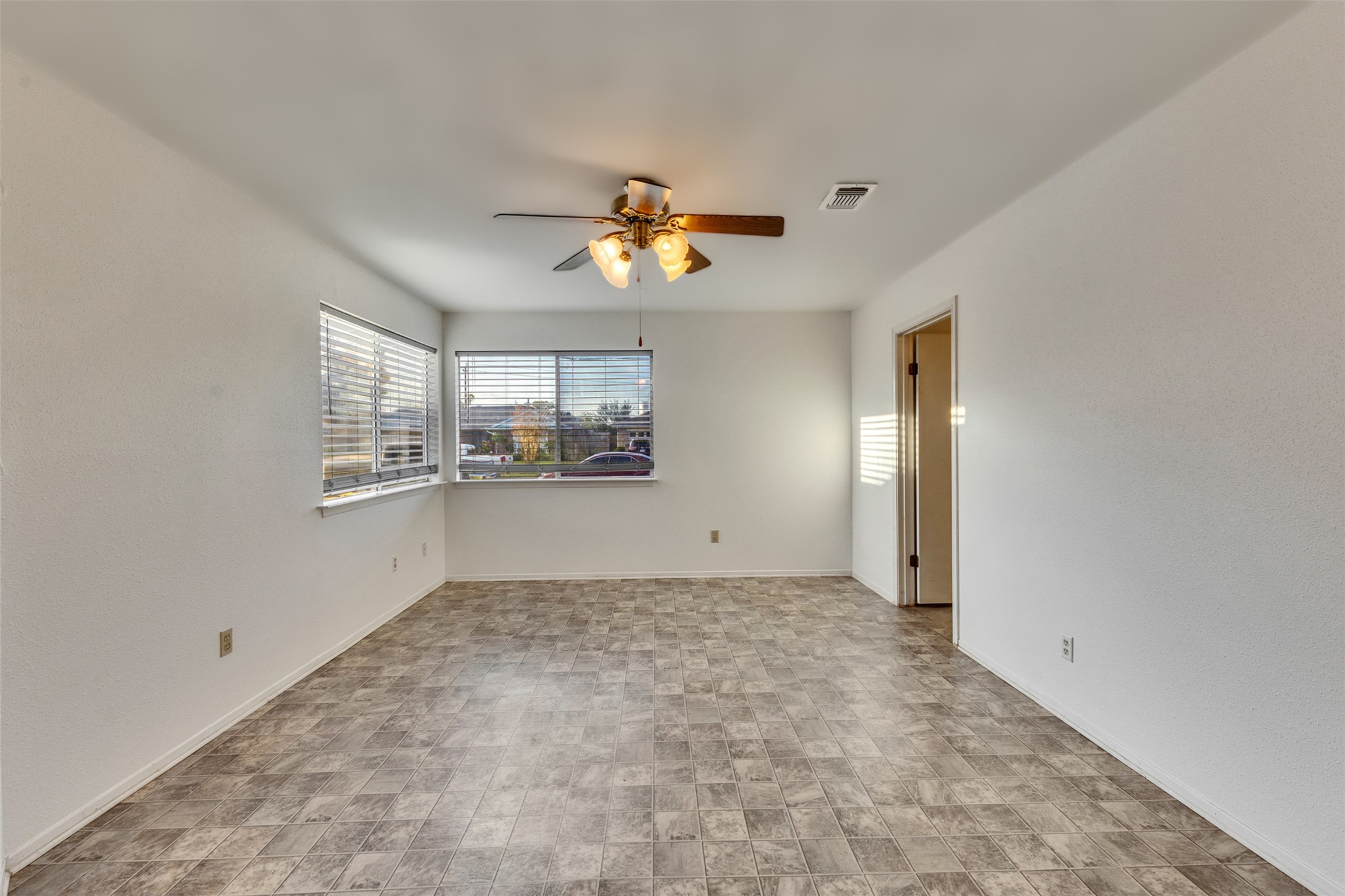13714 Chancery Road Property Photo 9