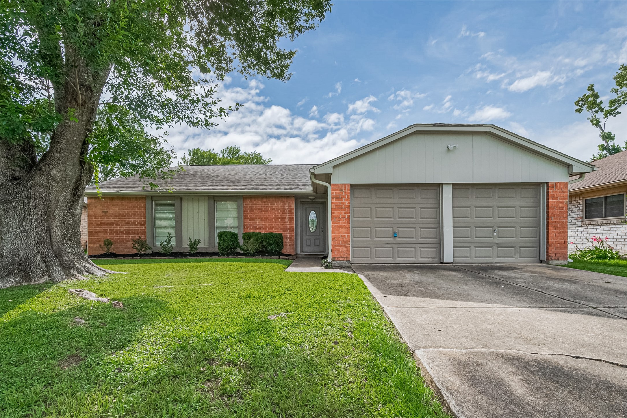 17114 Quail Glen Drive Property Photo 1