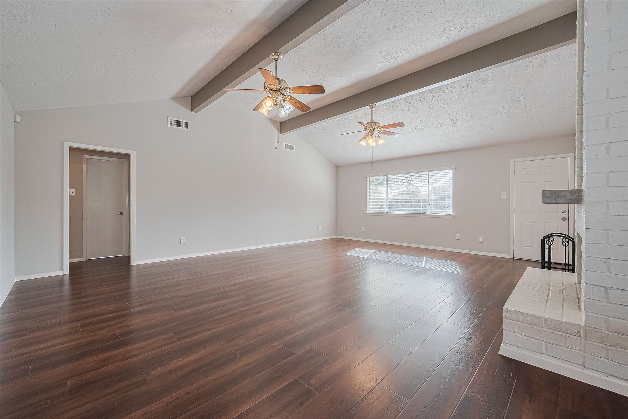 17114 Quail Glen Drive Property Photo 5