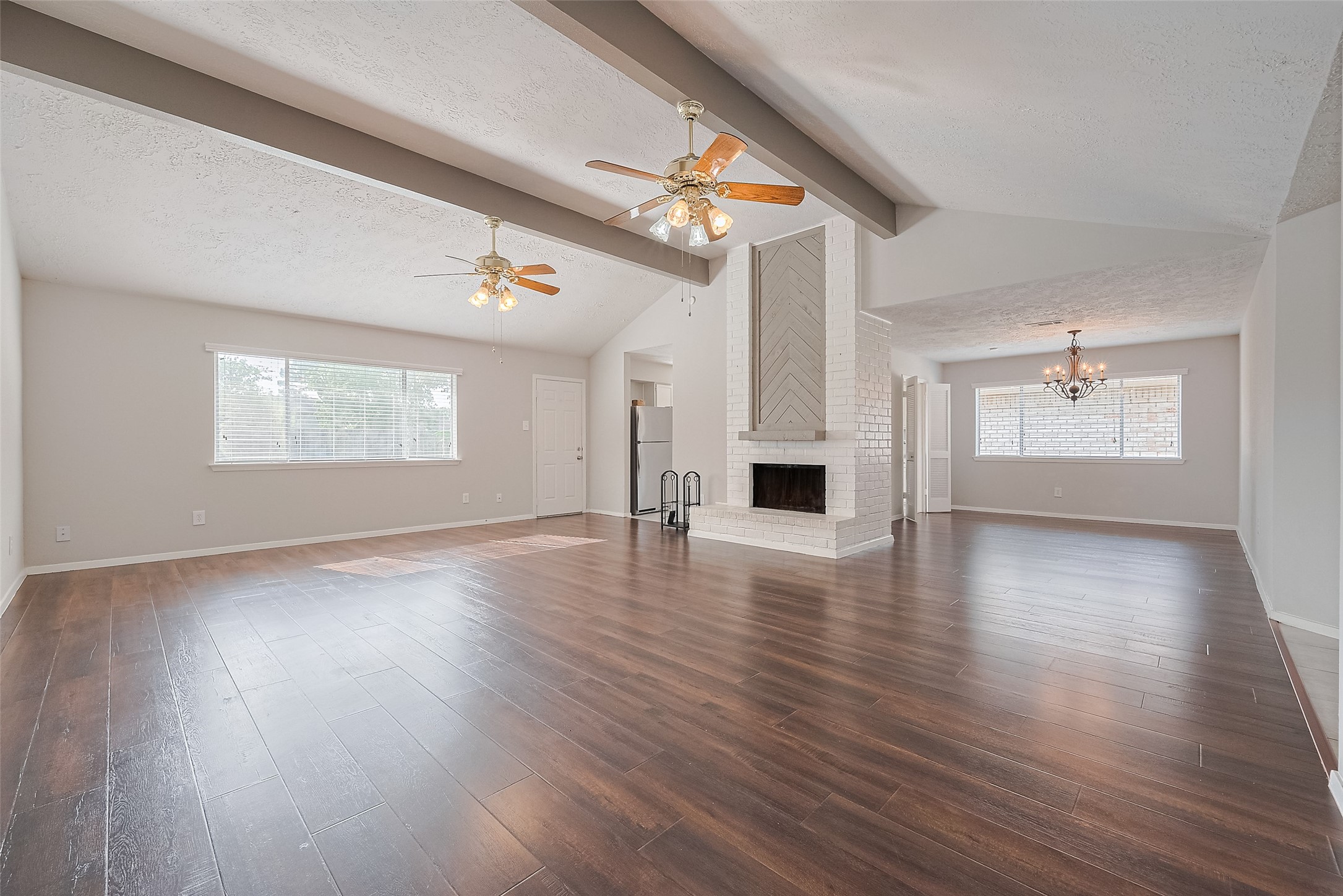 17114 Quail Glen Drive Property Photo 6
