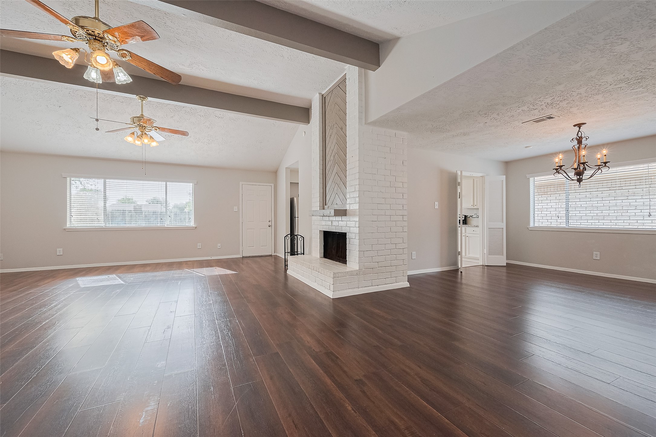 17114 Quail Glen Drive Property Photo 8