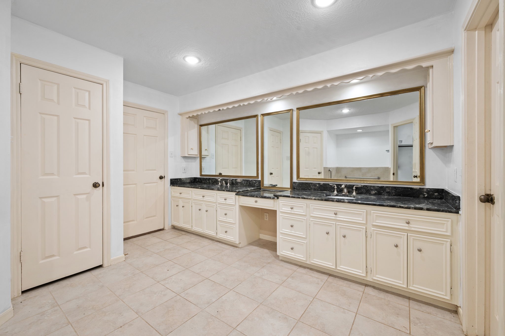 3406 Wildwood Ridge Court Property Photo 24