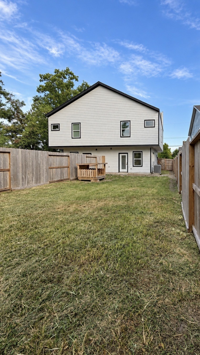 992 Marjorie Street Property Photo 14