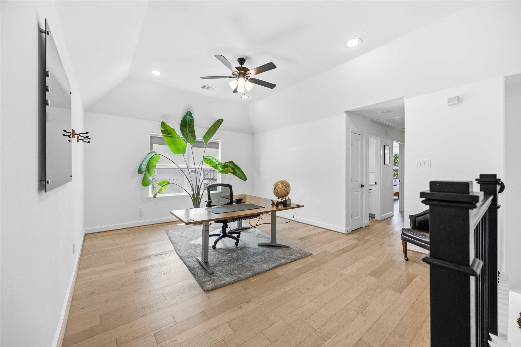 723 W 16th Street Property Photo 15