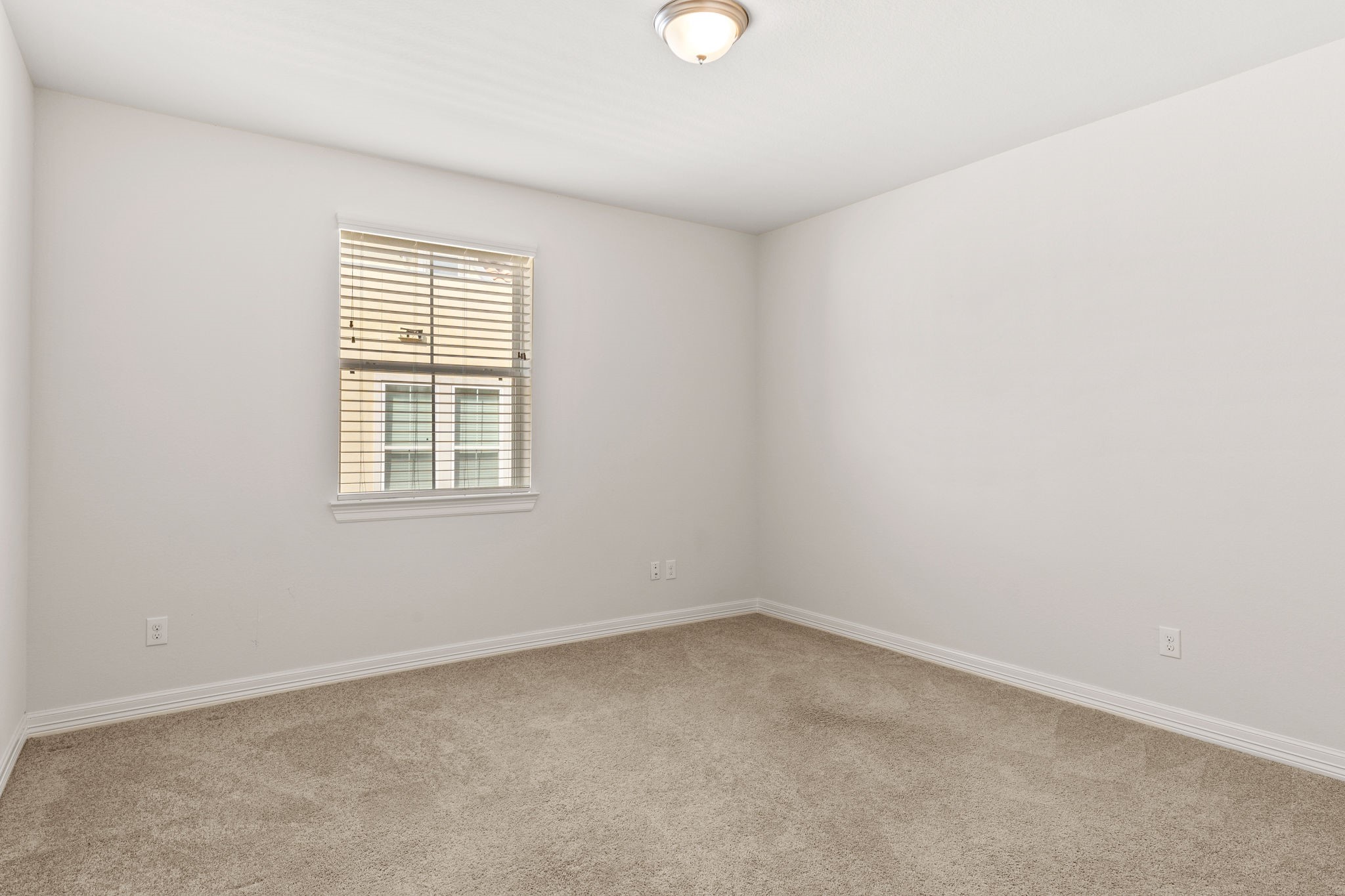 14 W Oaks Drive Property Photo 14
