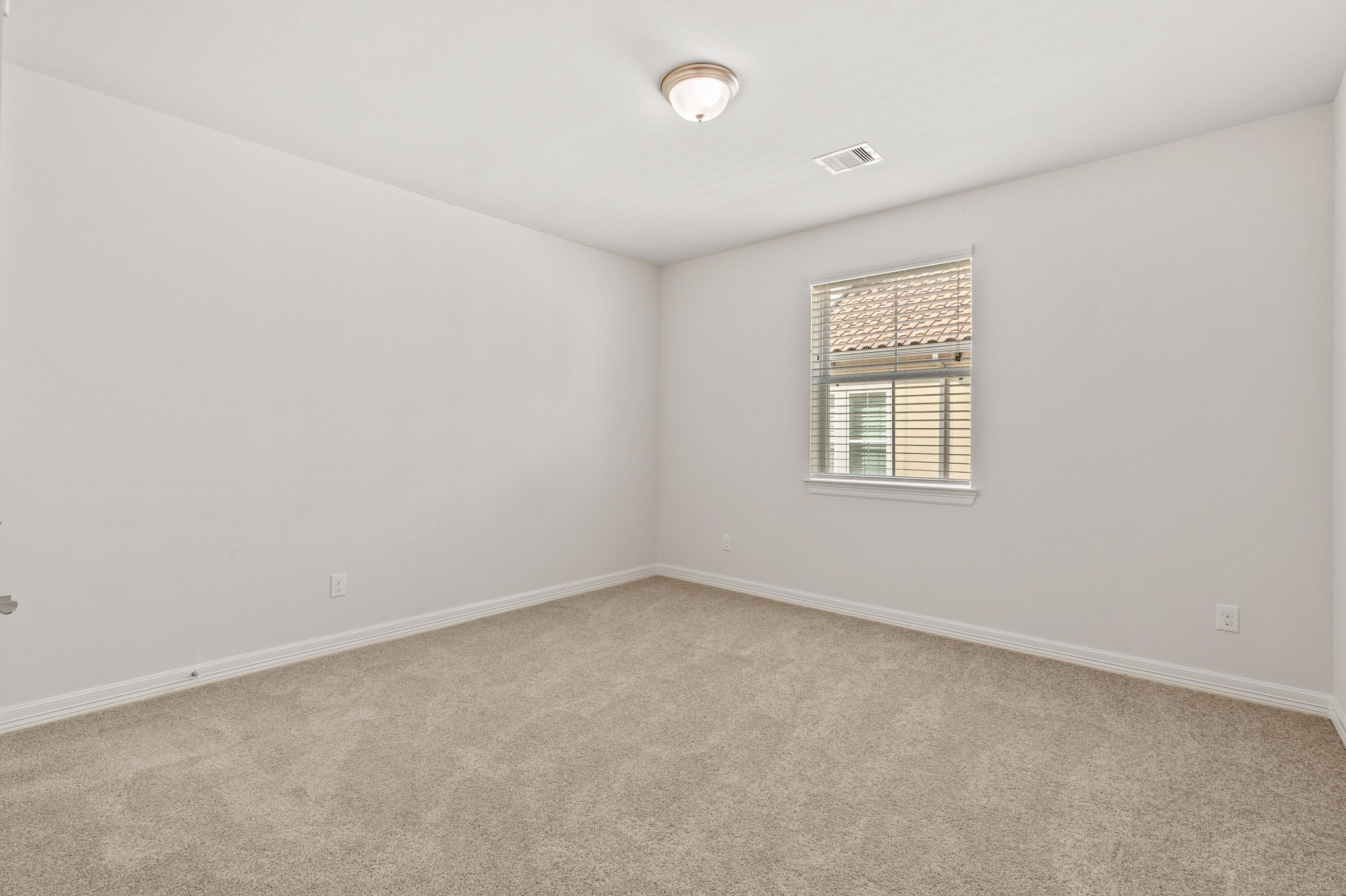 14 W Oaks Drive Property Photo 16