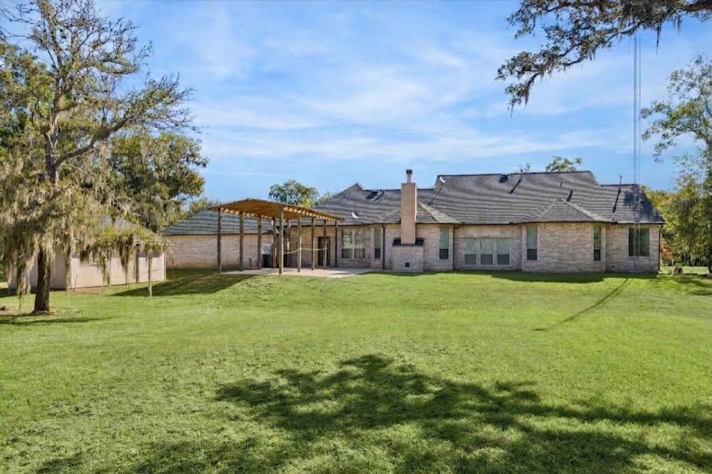 17502 Hamill Drive Property Photo 8
