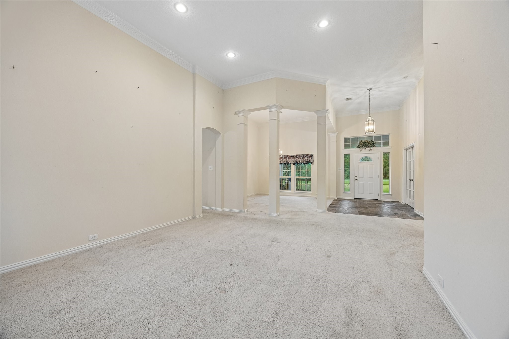 17502 Hamill Drive Property Photo 14