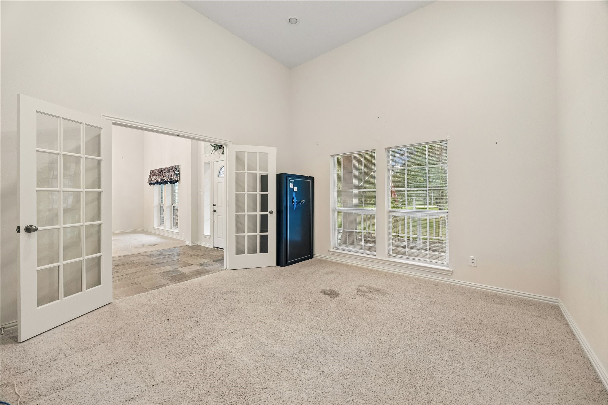 17502 Hamill Drive Property Photo 15