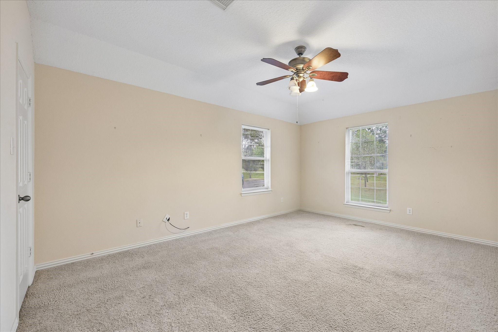 17502 Hamill Drive Property Photo 30