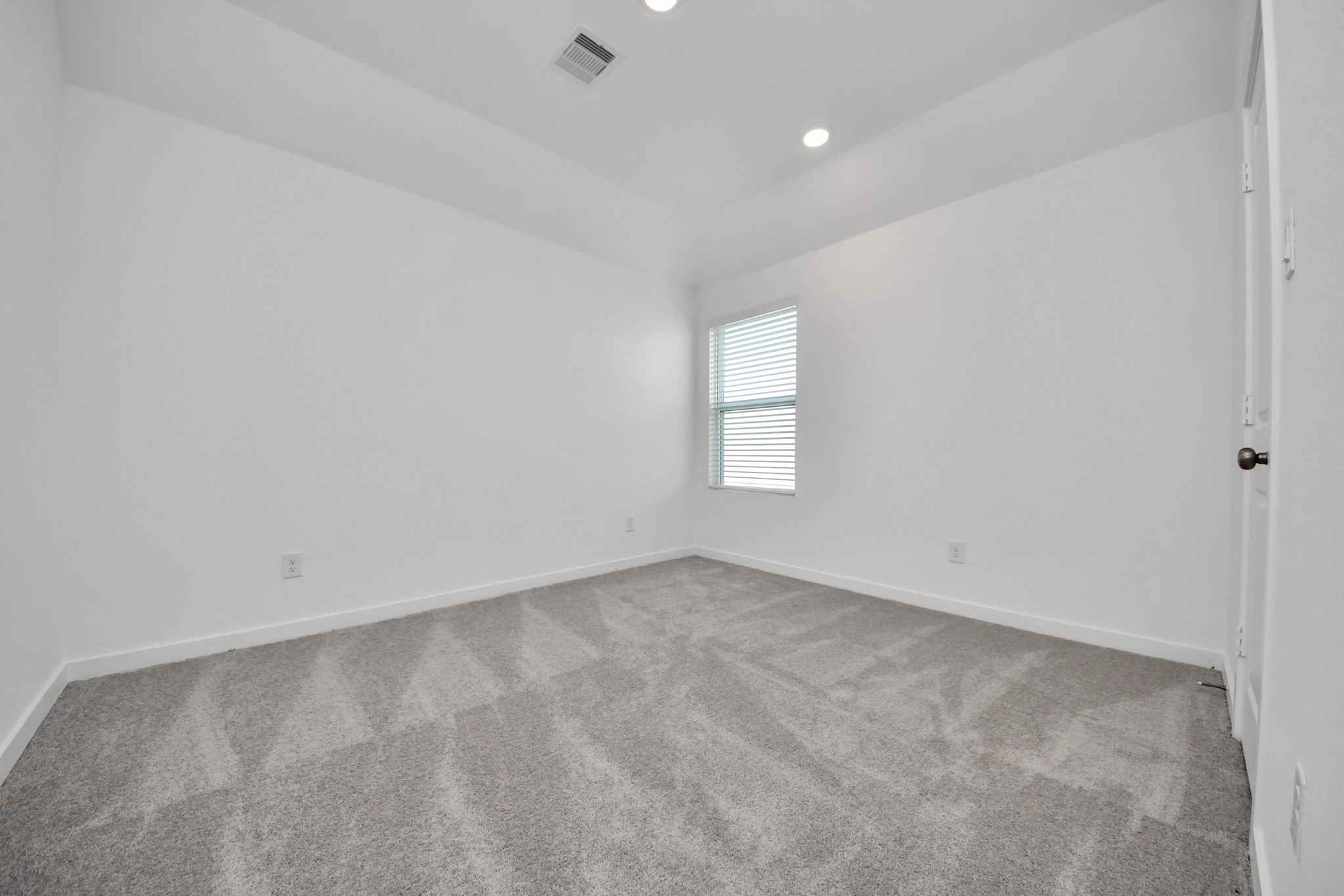 27443 Sunterra Village Dr Property Photo 38