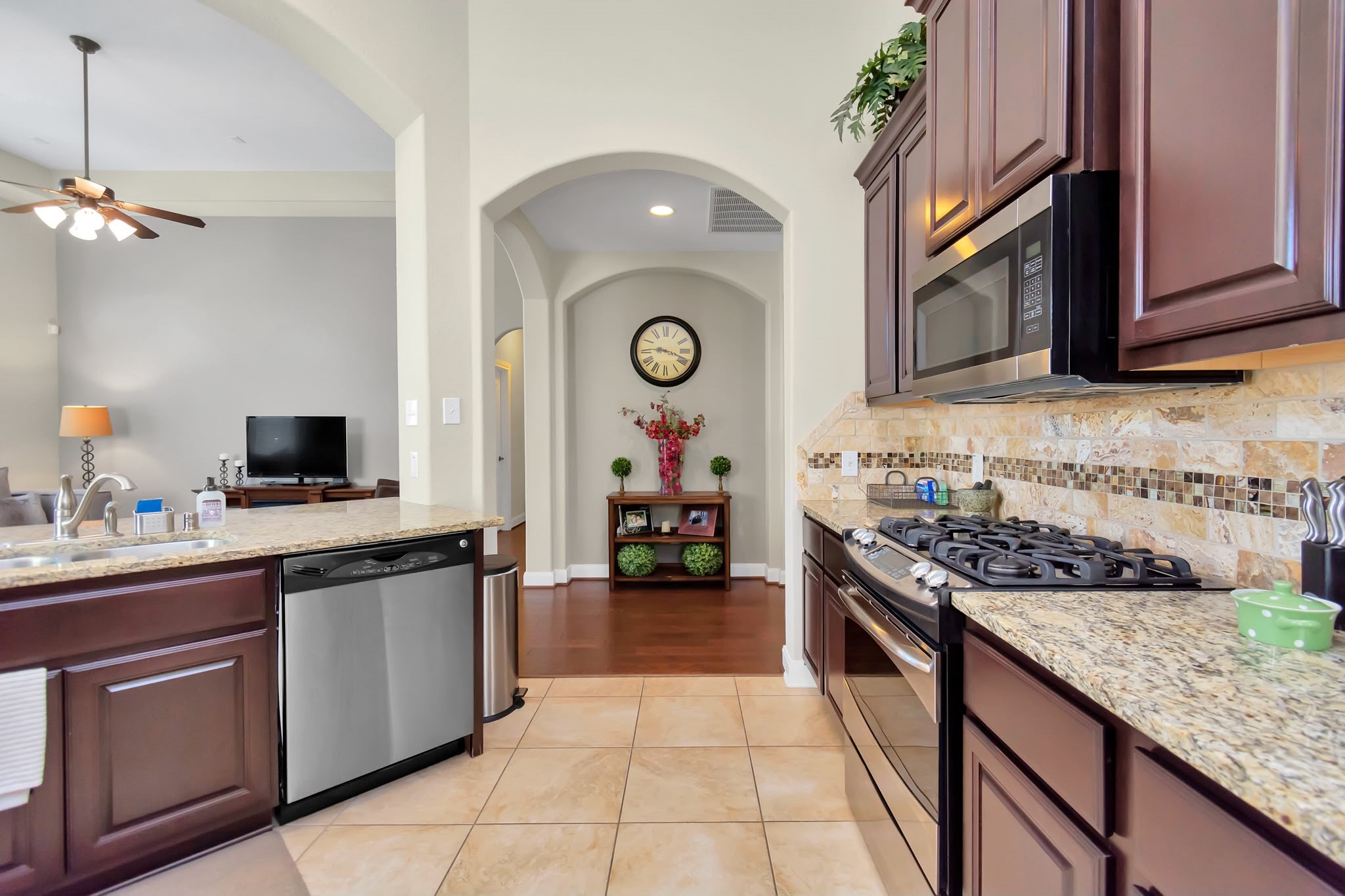 63 S Victoriana Circle Property Photo 4