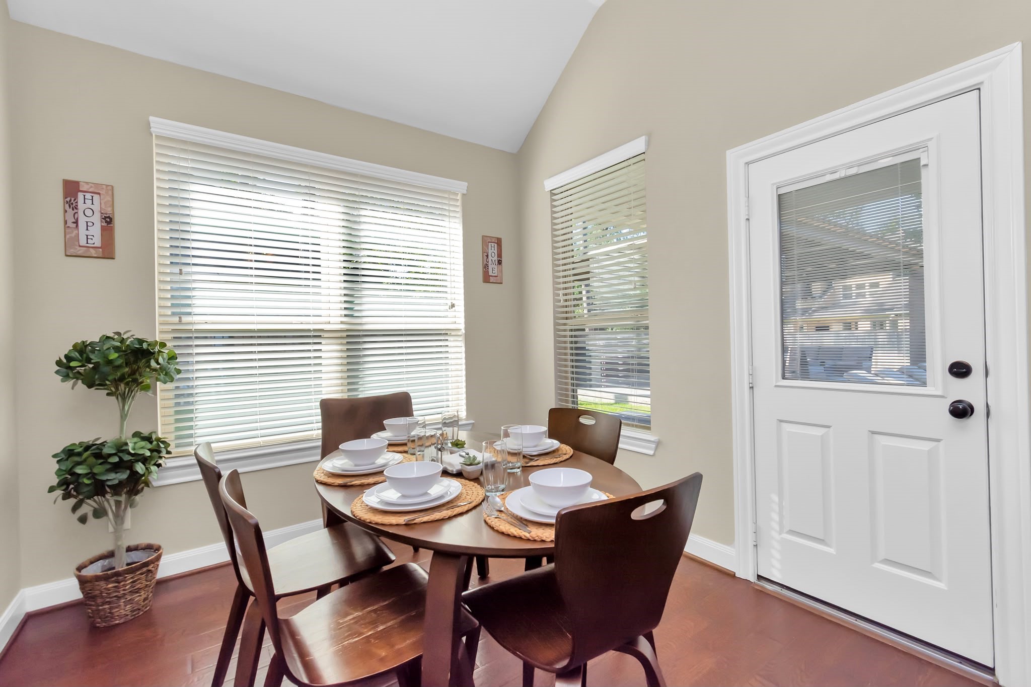 63 S Victoriana Circle Property Photo 12