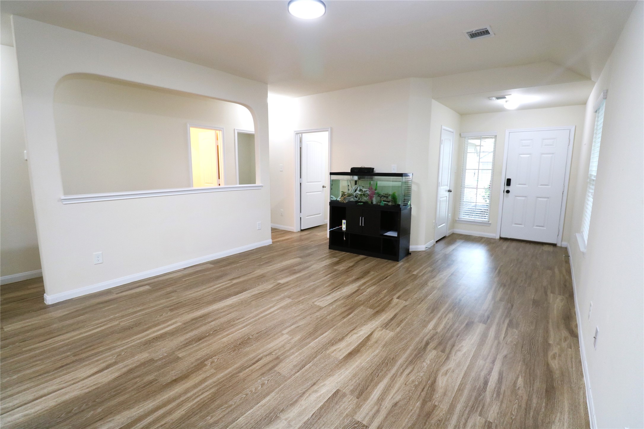 10338 Douglas Fir Villa Avenue Property Photo 5