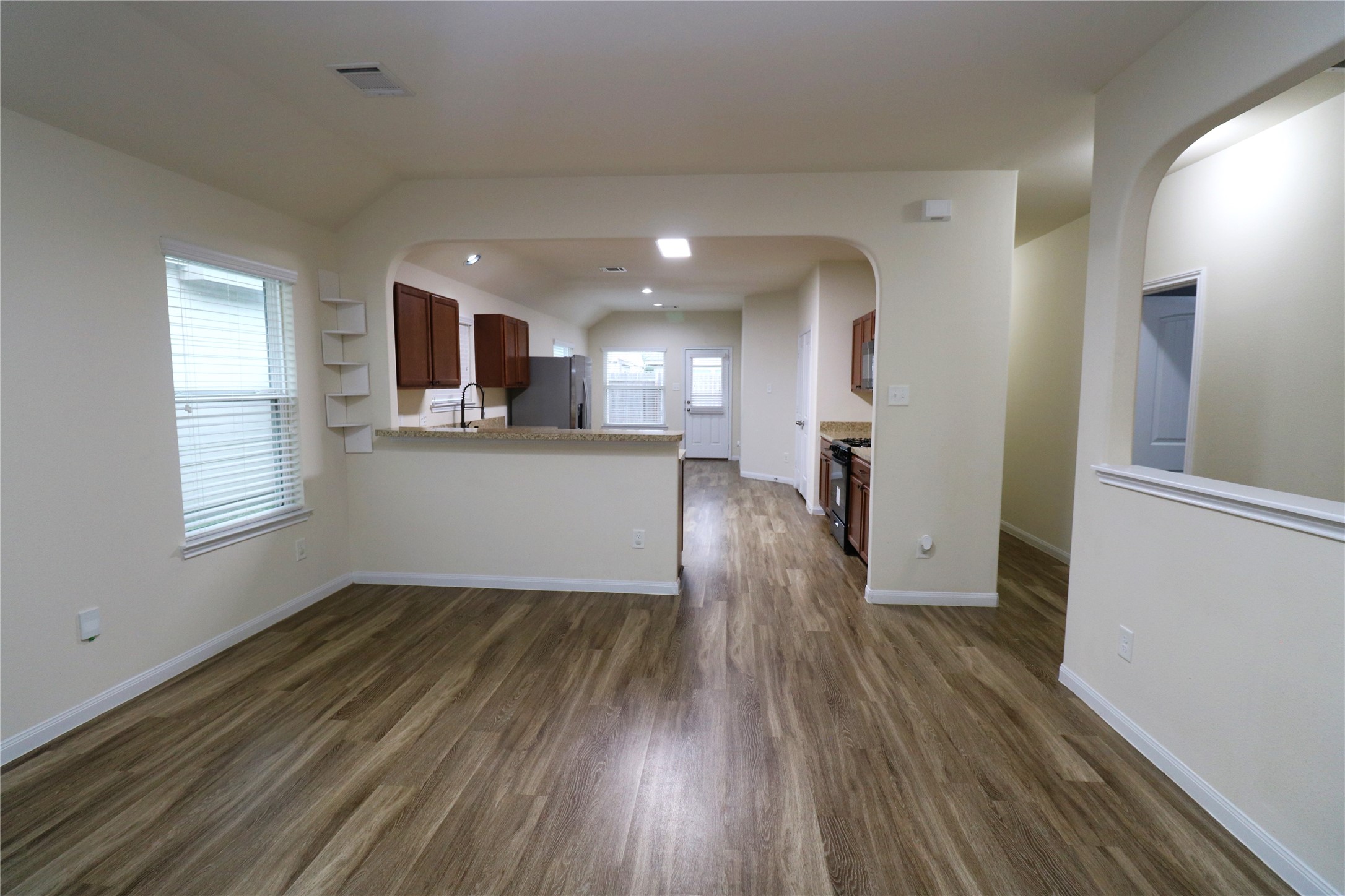 10338 Douglas Fir Villa Avenue Property Photo 7
