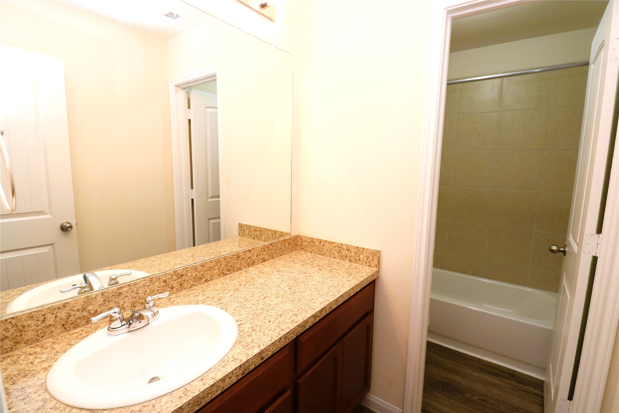 10338 Douglas Fir Villa Avenue Property Photo 17