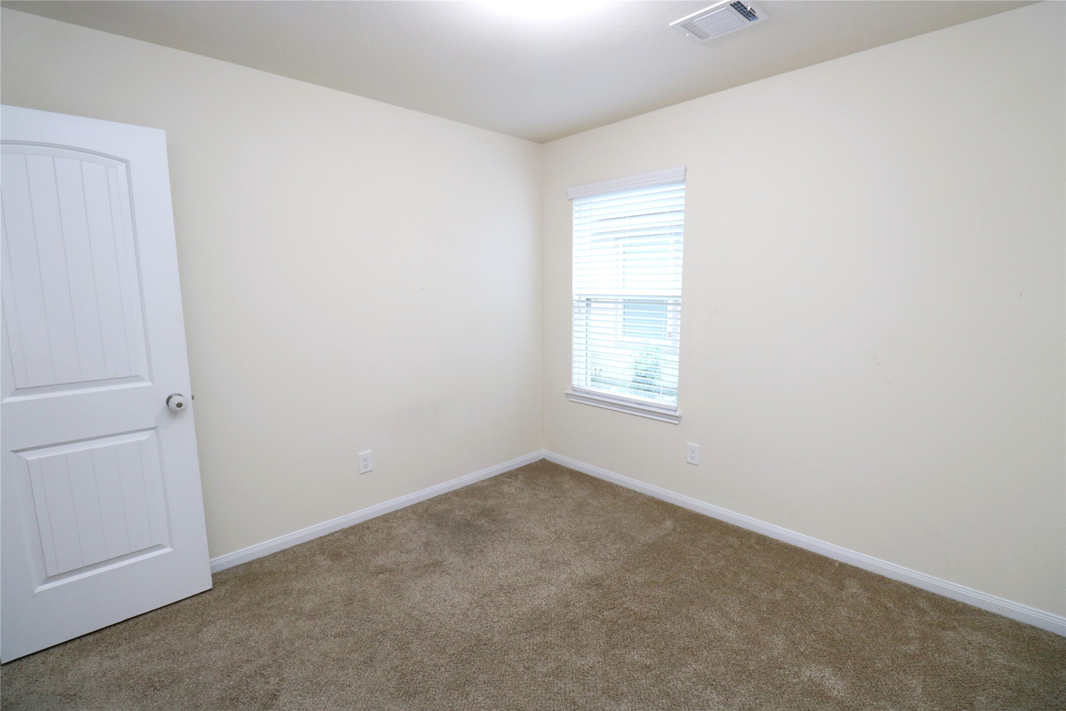 10338 Douglas Fir Villa Avenue Property Photo 21