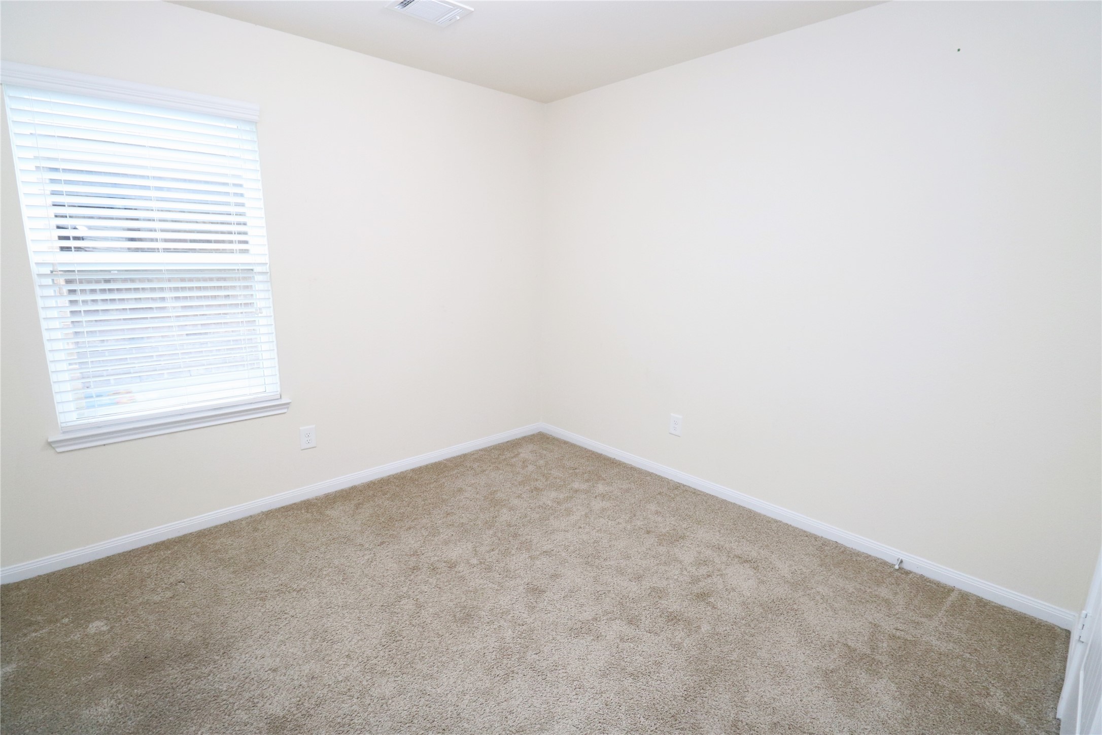 10338 Douglas Fir Villa Avenue Property Photo 22