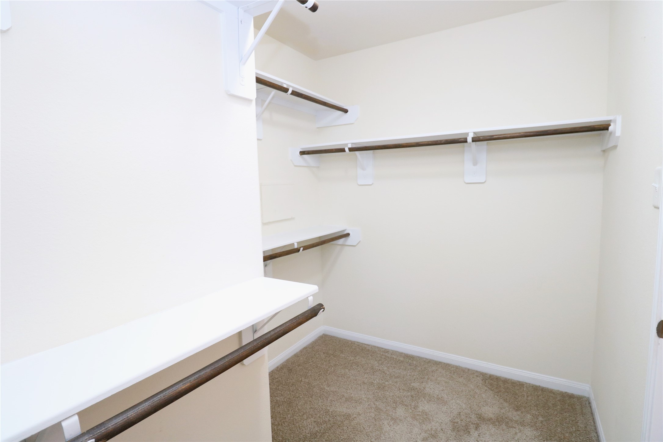 10338 Douglas Fir Villa Avenue Property Photo 26