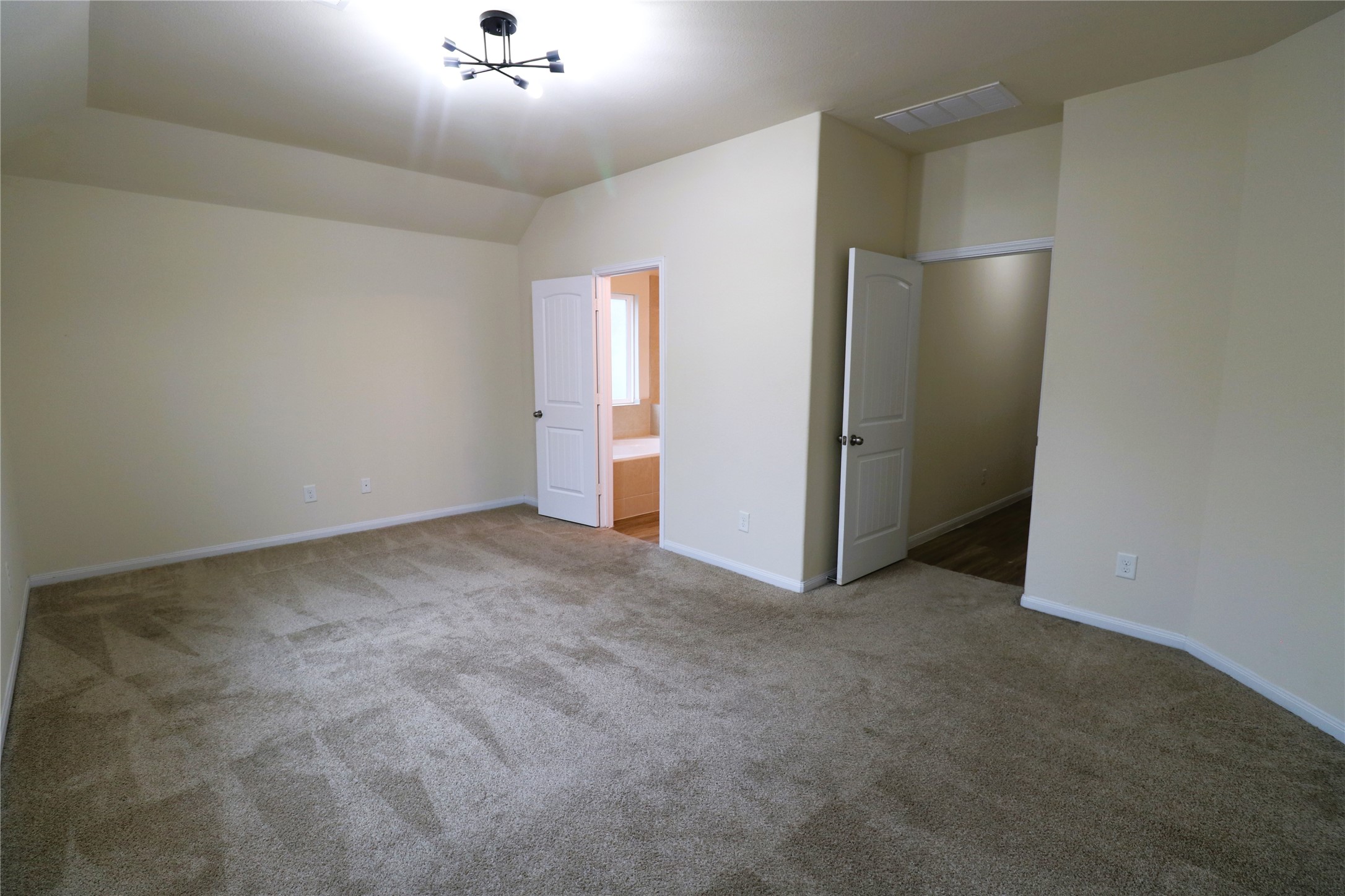 10338 Douglas Fir Villa Avenue Property Photo 28
