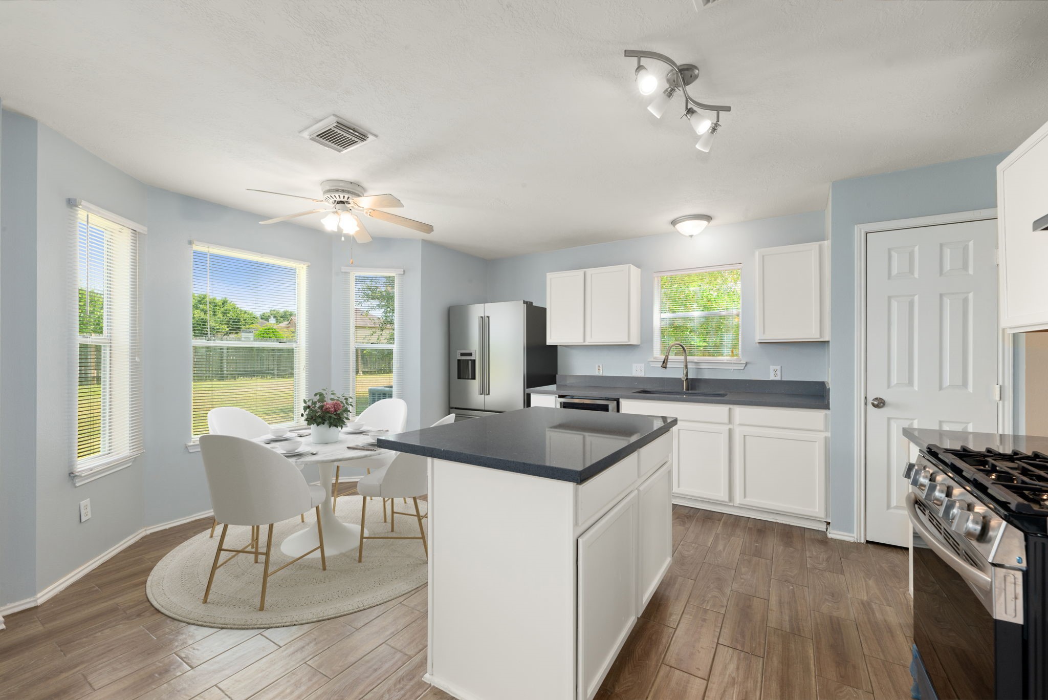 3343 Bent Spring Court Property Photo 11