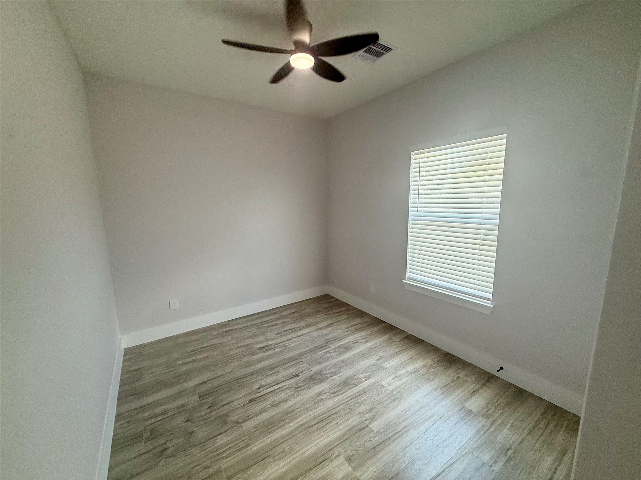 9508 Quaker Court B Property Photo 14