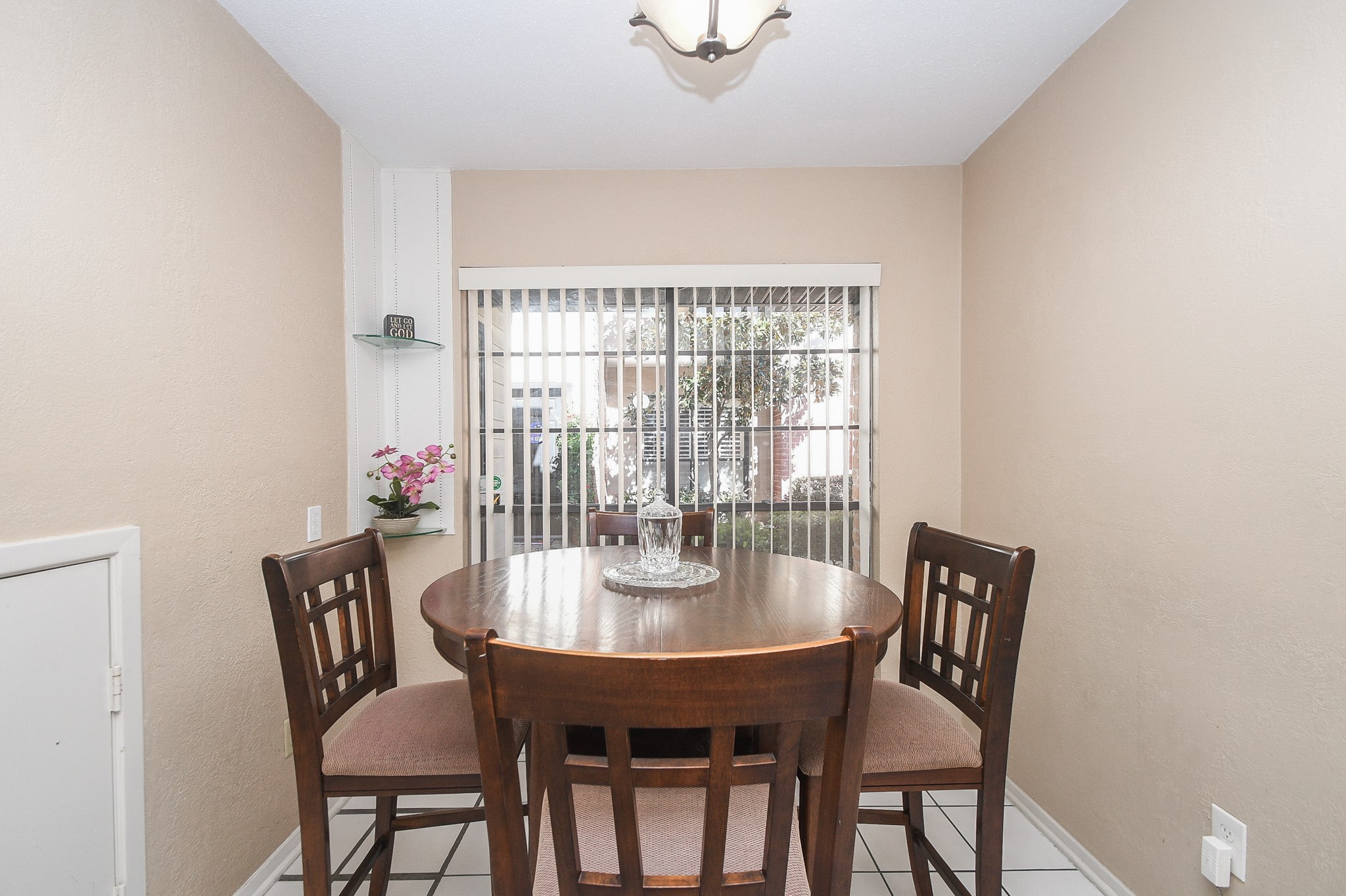 2684 Bering Drive Property Photo 12