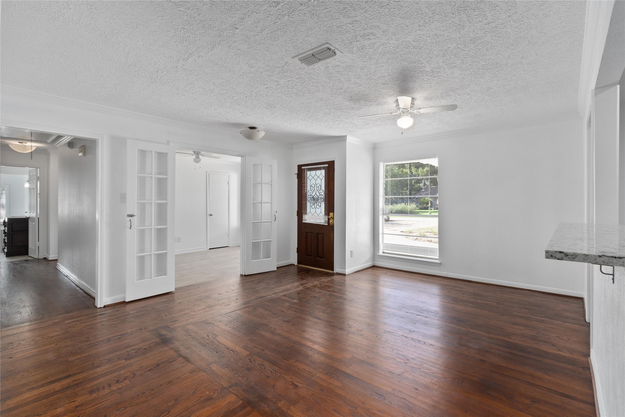 500 Shirleen Drive Property Photo 5