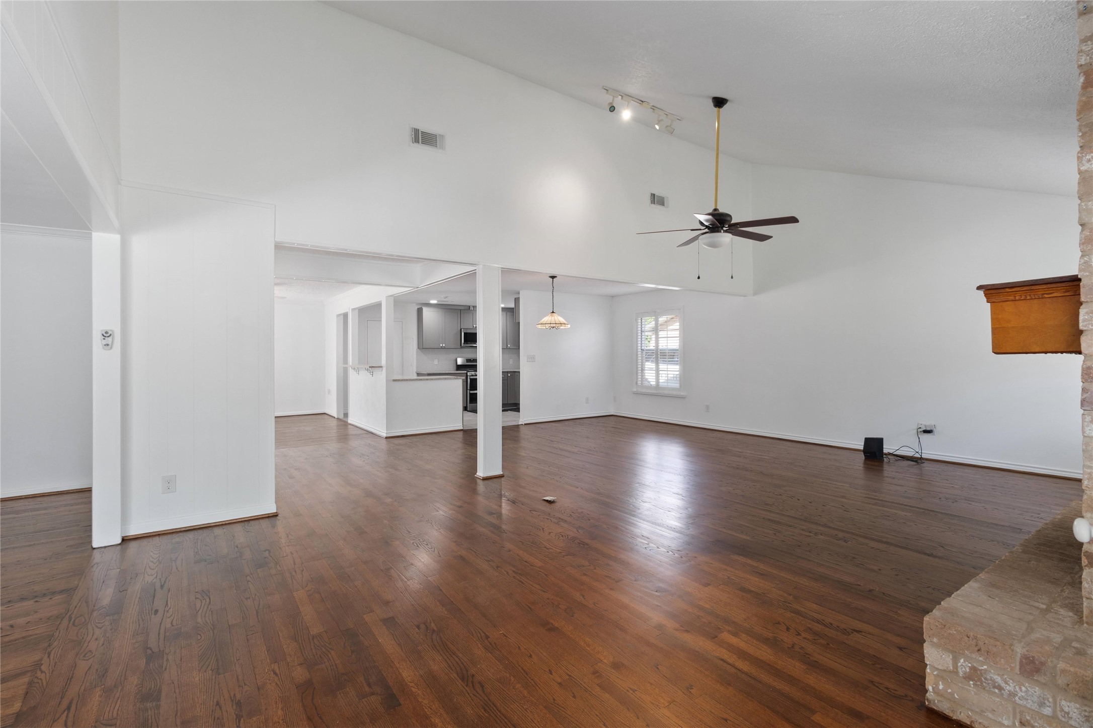 500 Shirleen Drive Property Photo 14
