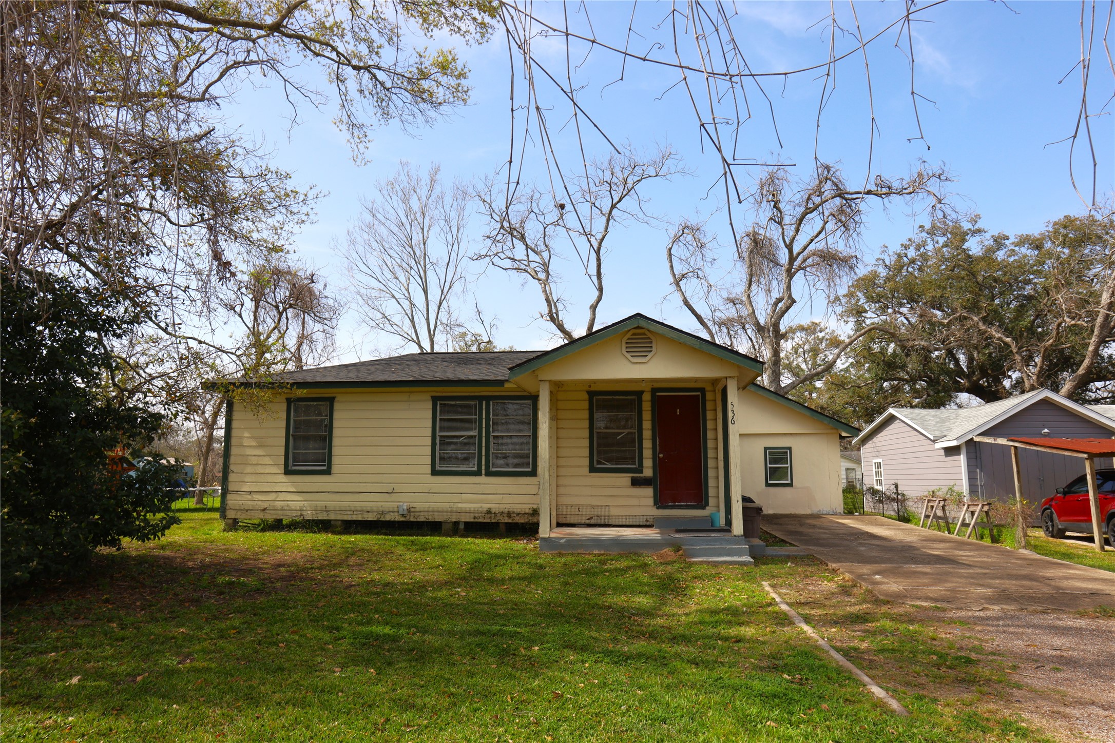 536 Montgomery Street Property Photo