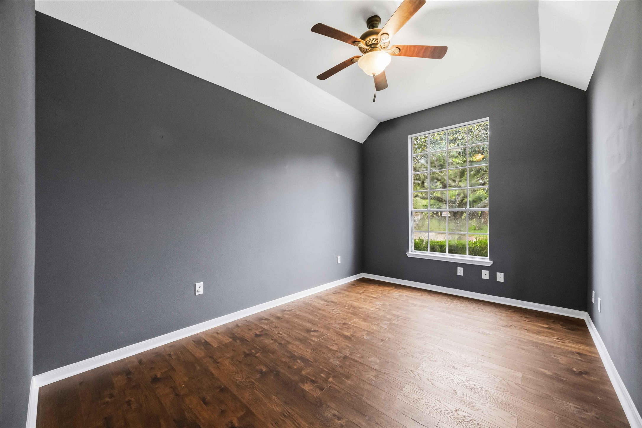 515 Arbor Court Property Photo 16