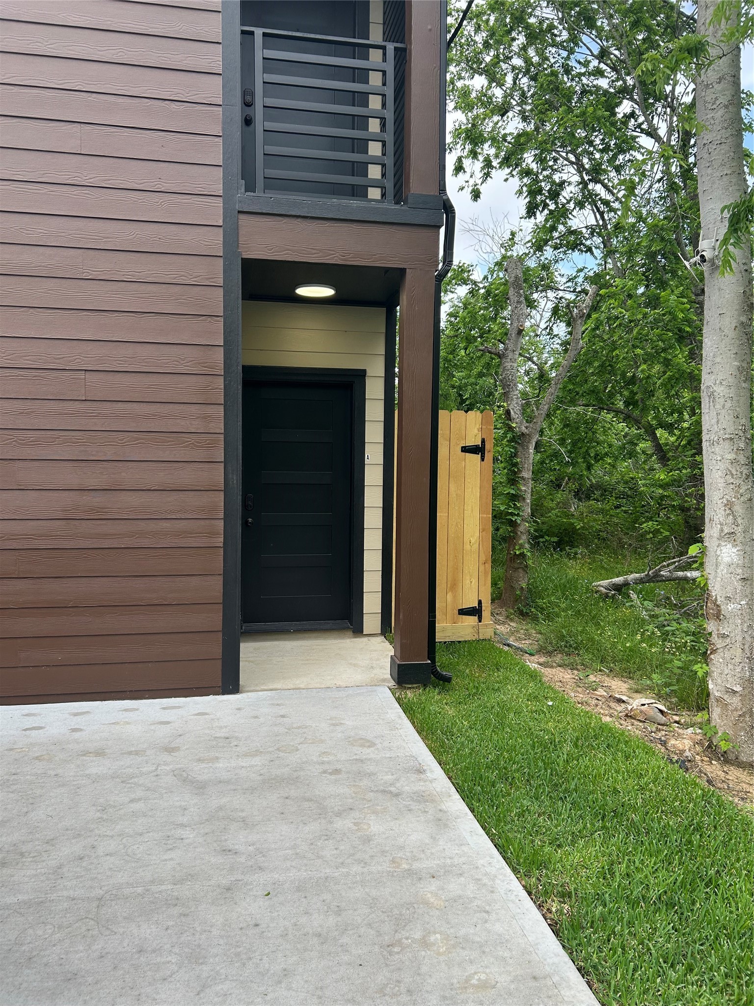 9914 8 Fillmore A Property Photo 1