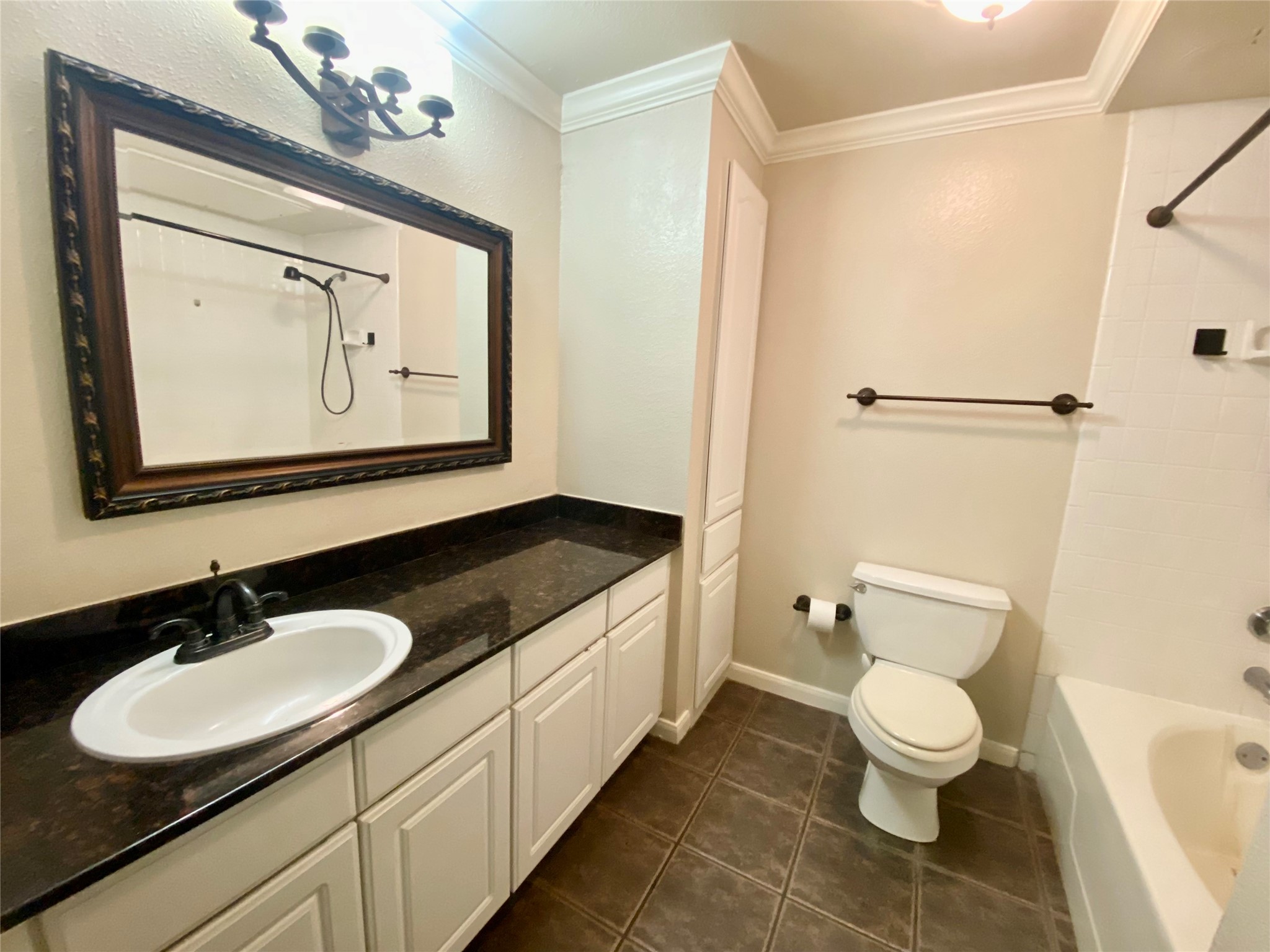 3231 Allen Parkway 1205 Property Photo 12