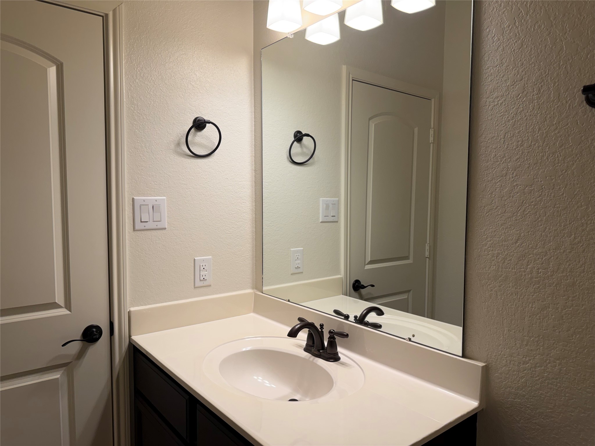 21102 Echo Manor Drive Property Photo 17